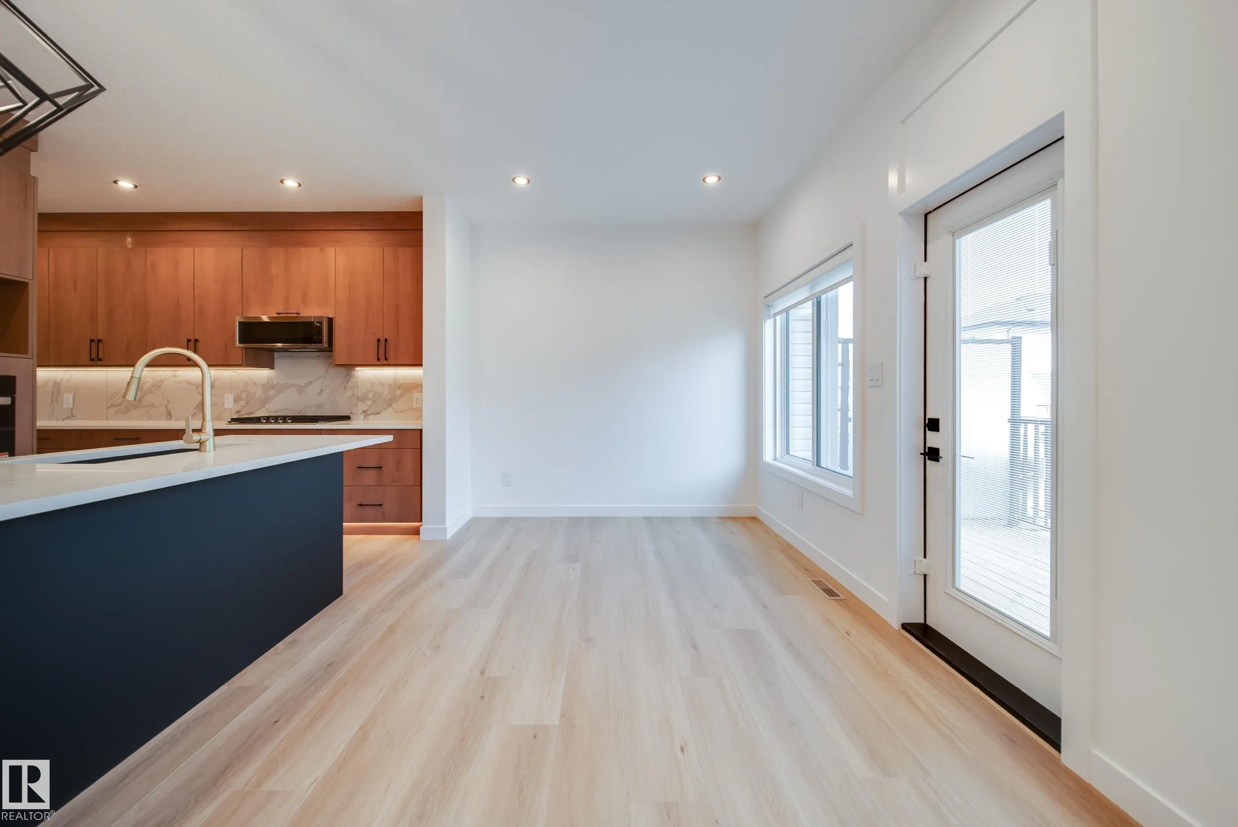 10 BLACKBIRD Bend