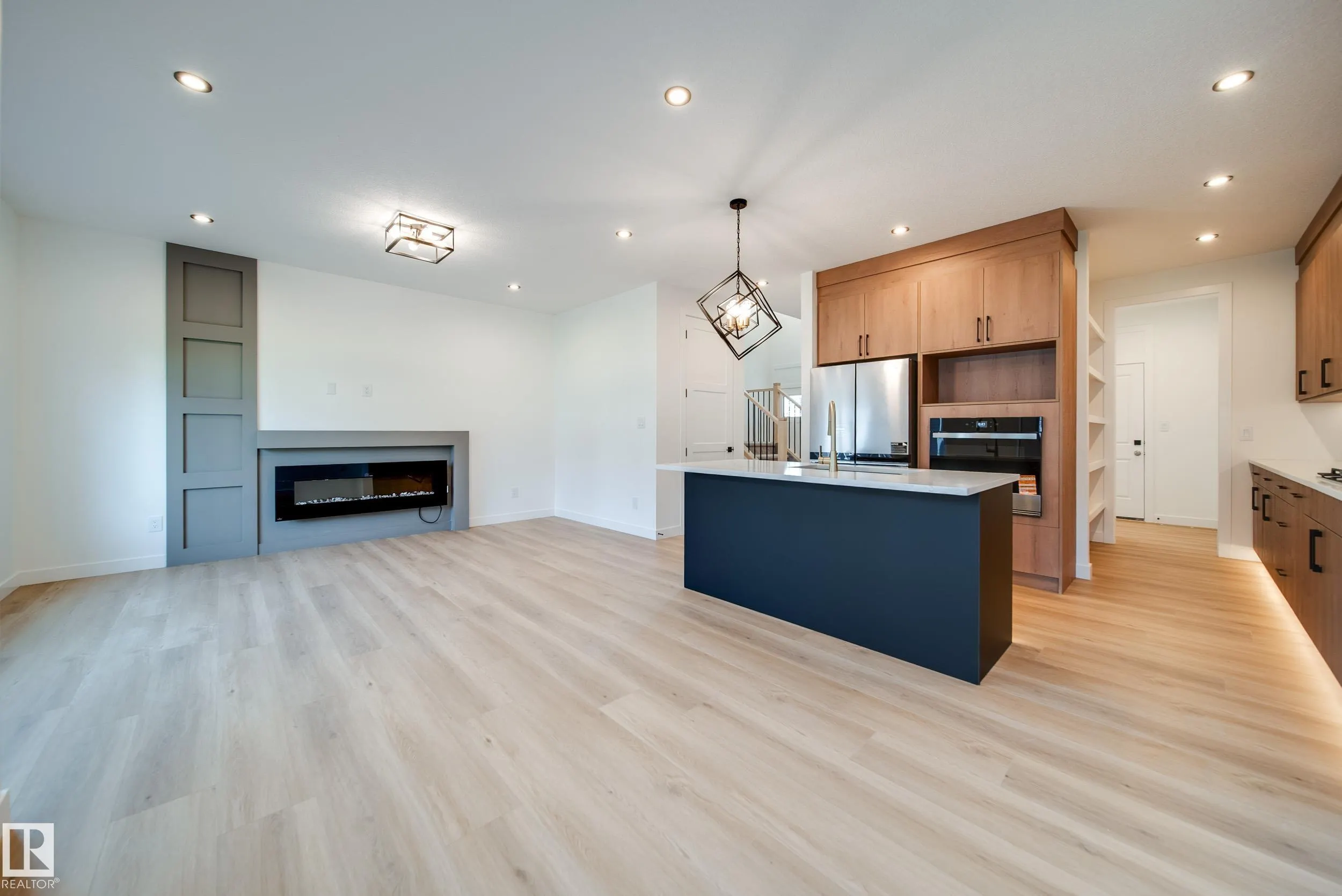 10 BLACKBIRD Bend