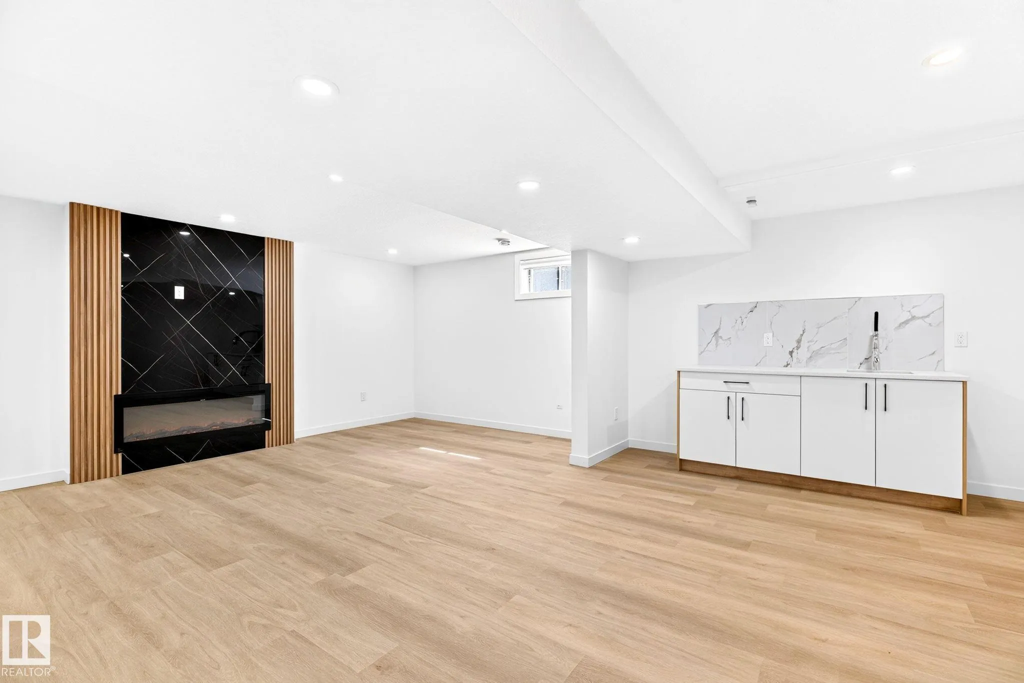 5 PEACE RIVER Drive