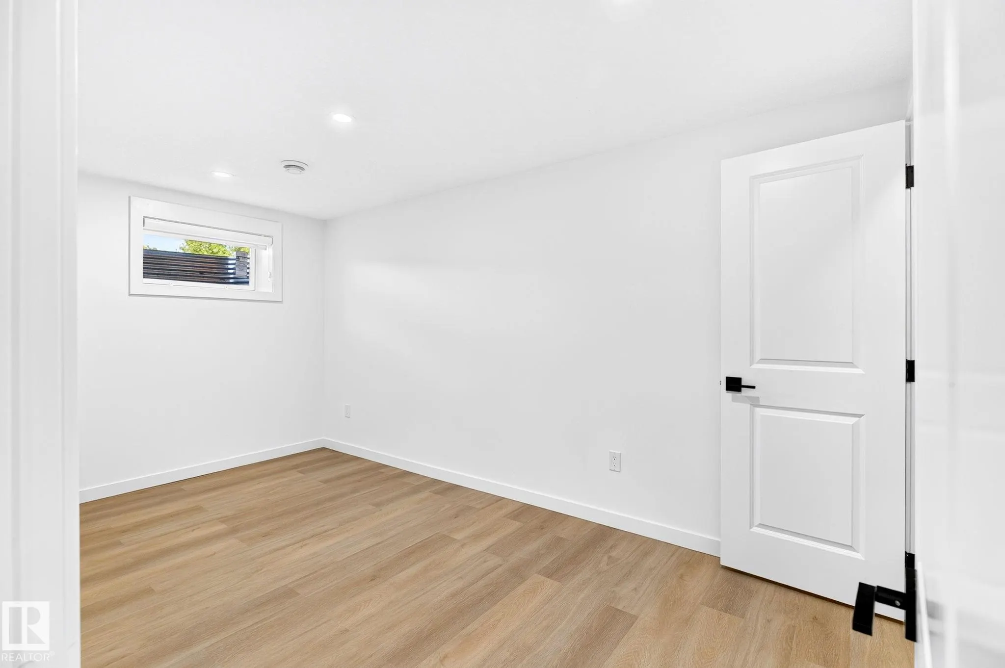 5 PEACE RIVER Drive