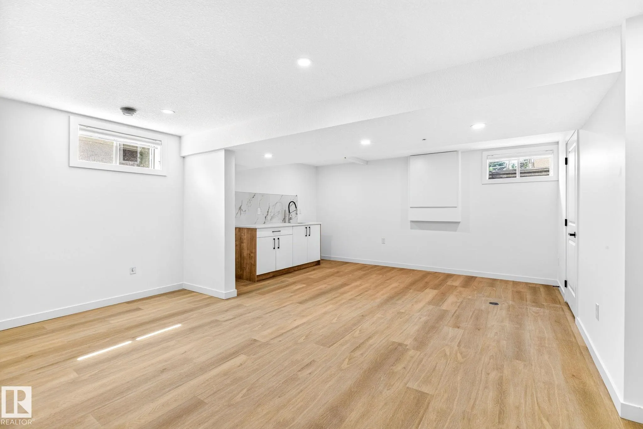 5 PEACE RIVER Drive