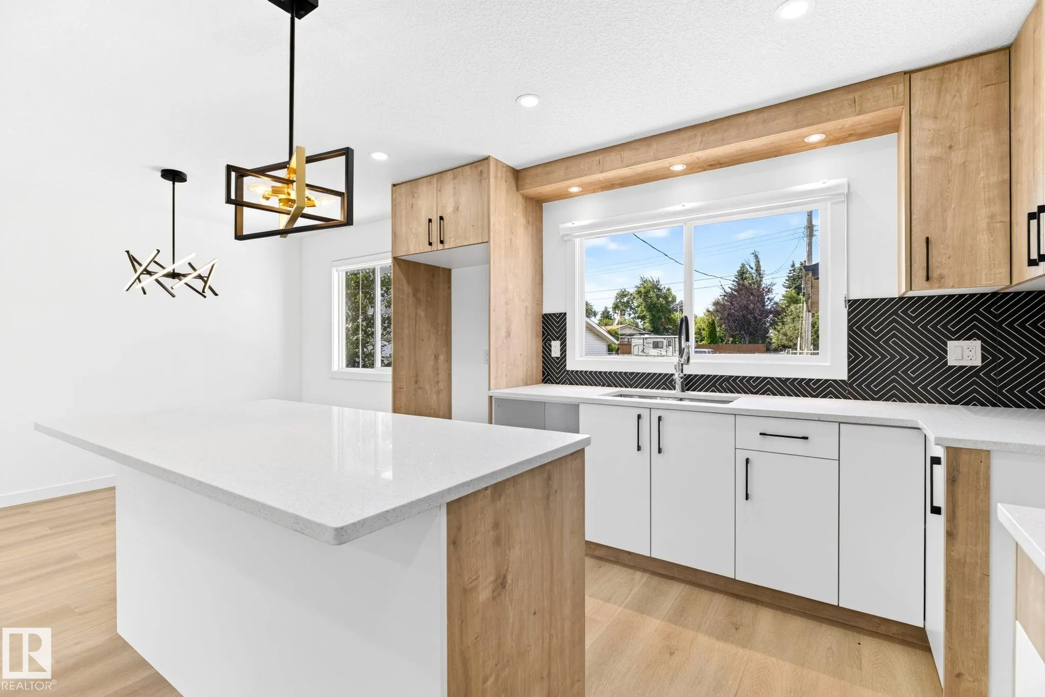 5 PEACE RIVER Drive
