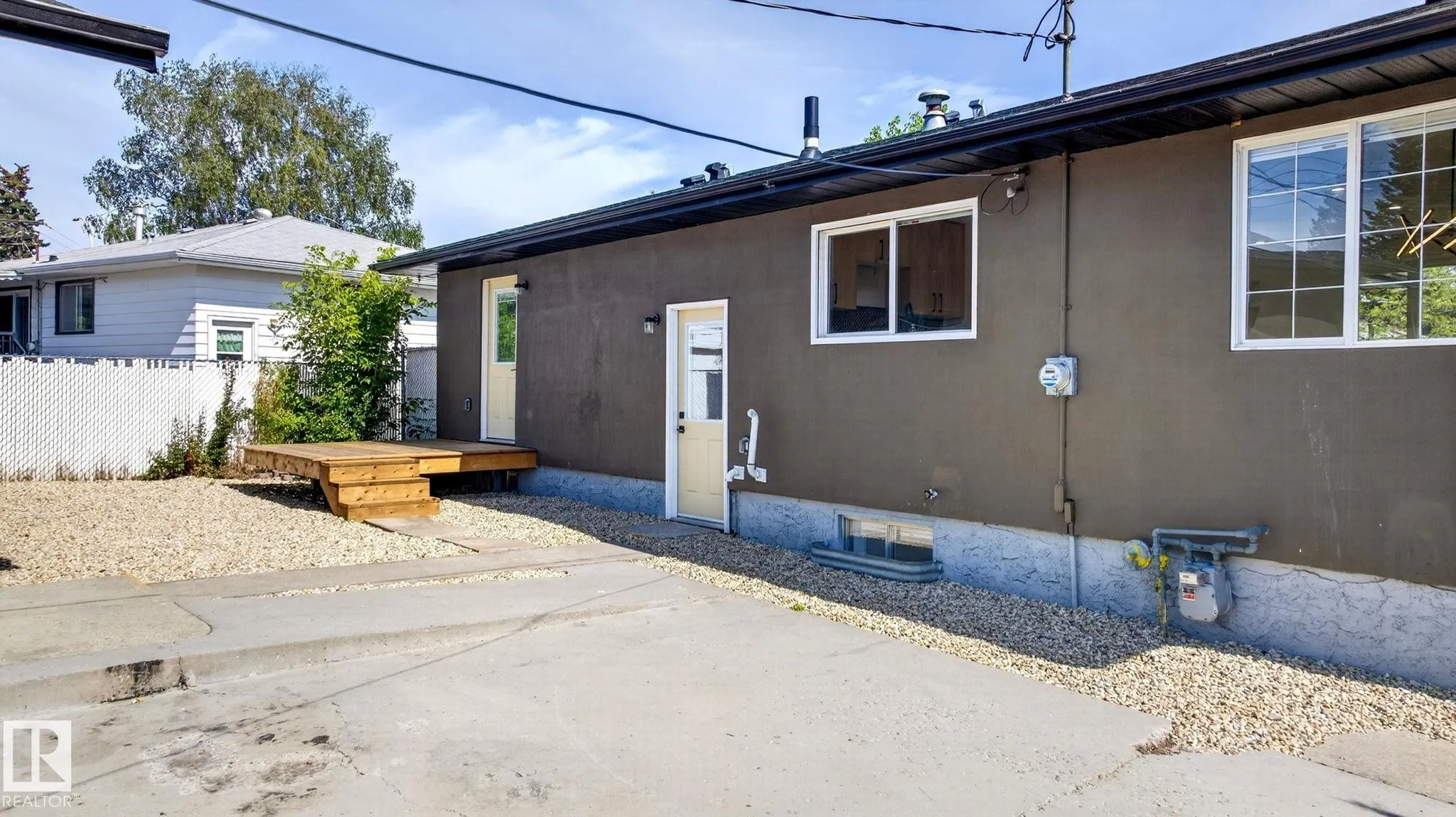 5 PEACE RIVER Drive