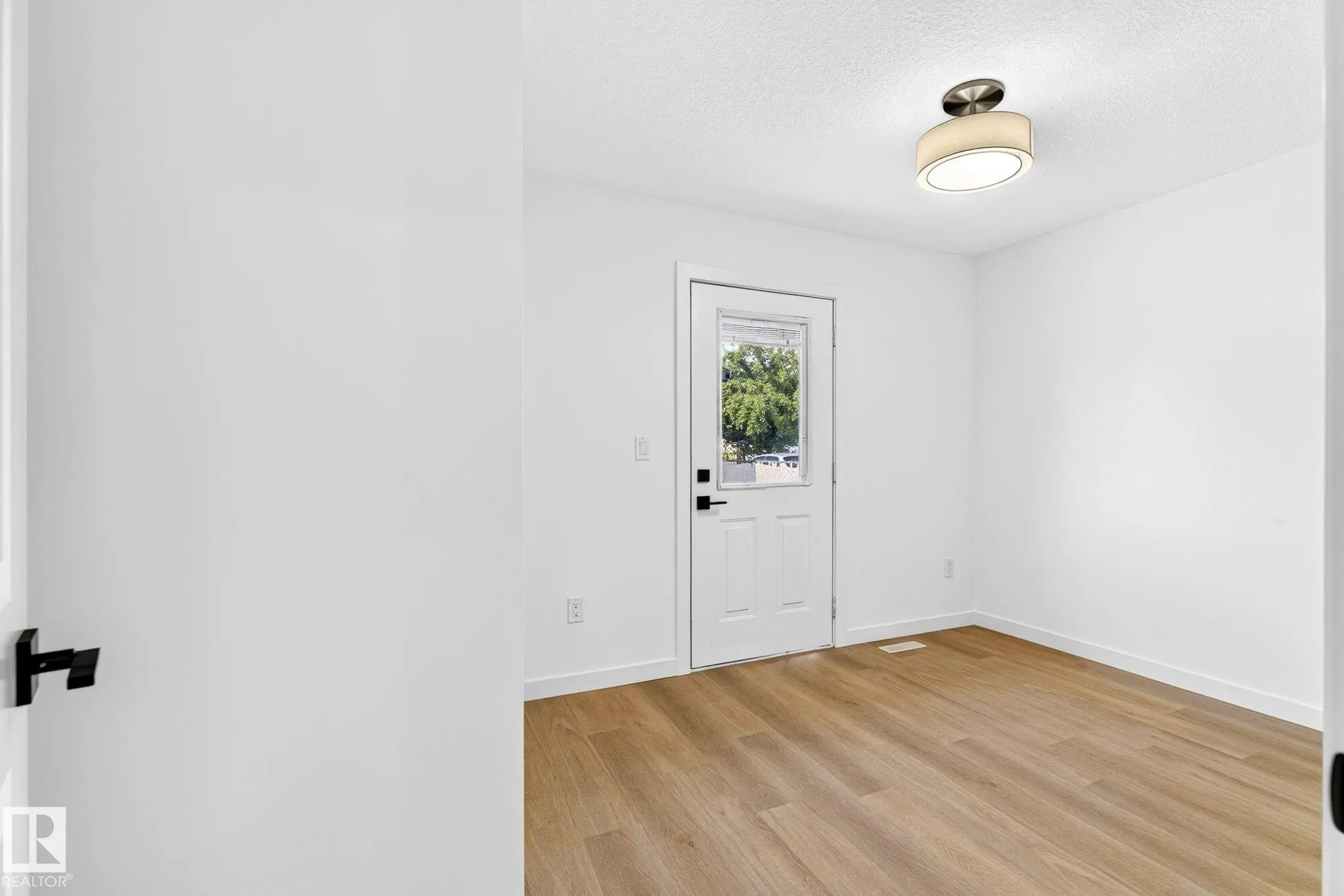 5 PEACE RIVER Drive