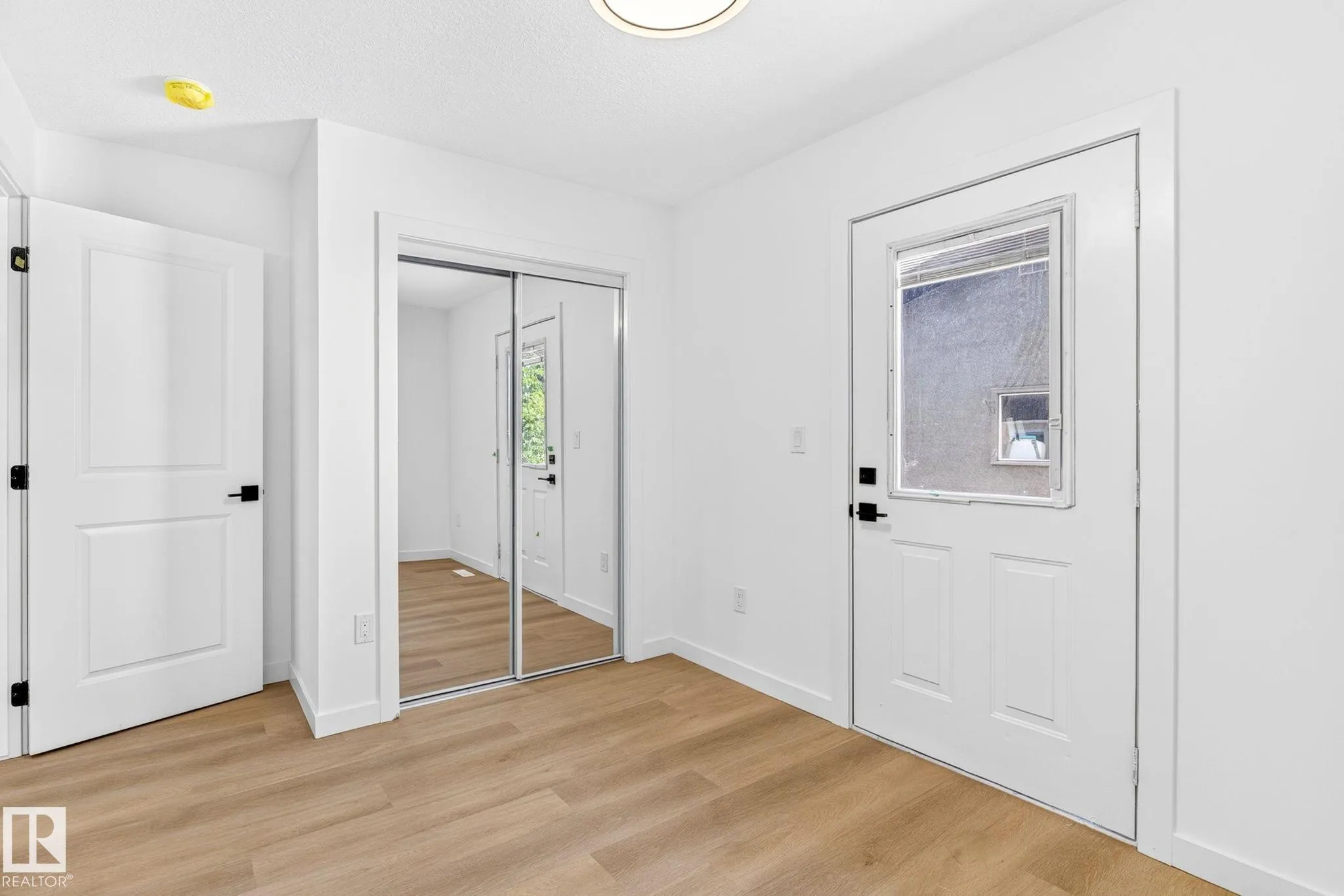 5 PEACE RIVER Drive