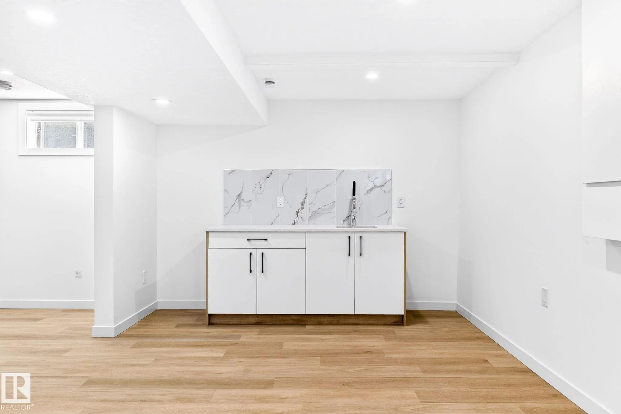 5 PEACE RIVER Drive