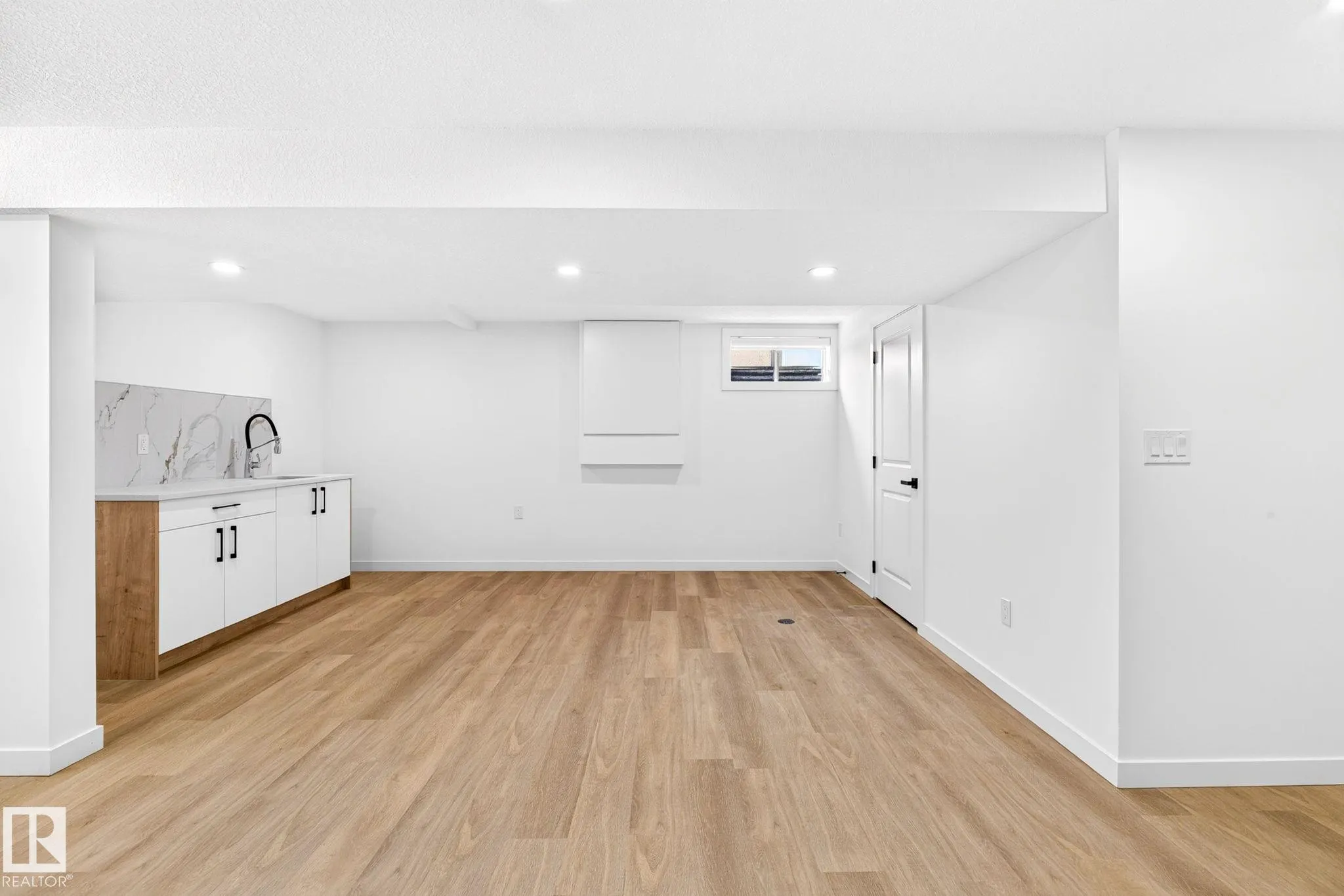5 PEACE RIVER Drive