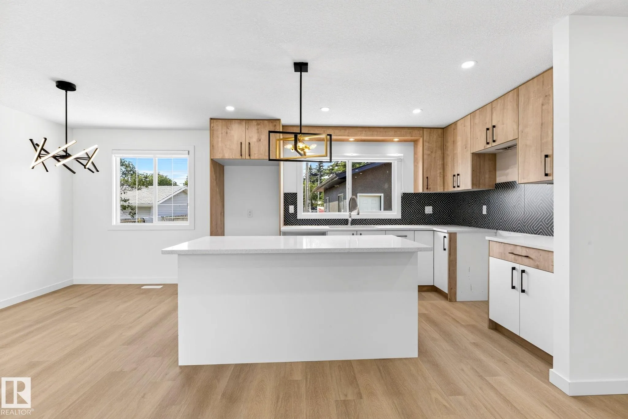 5 PEACE RIVER Drive
