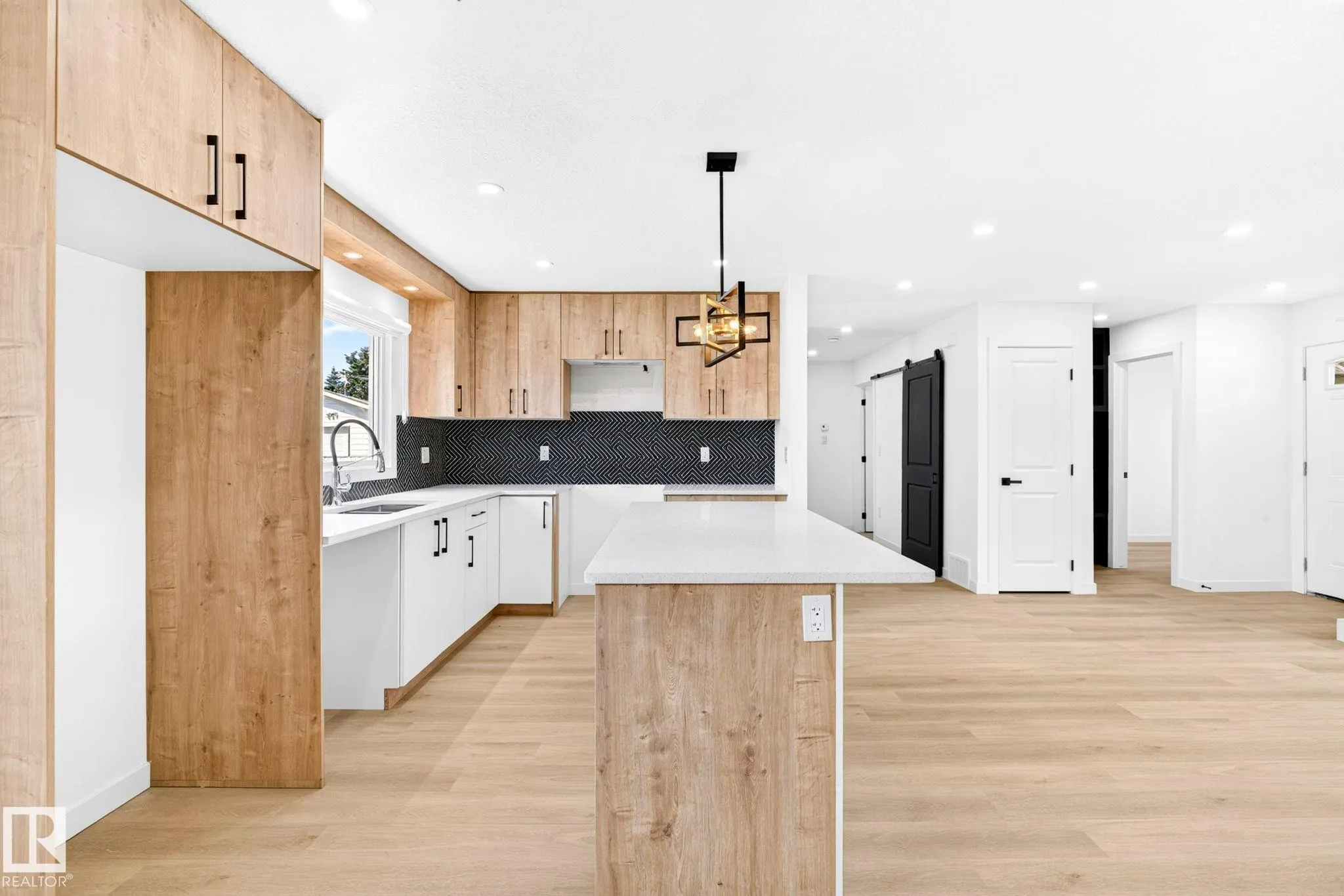 5 PEACE RIVER Drive