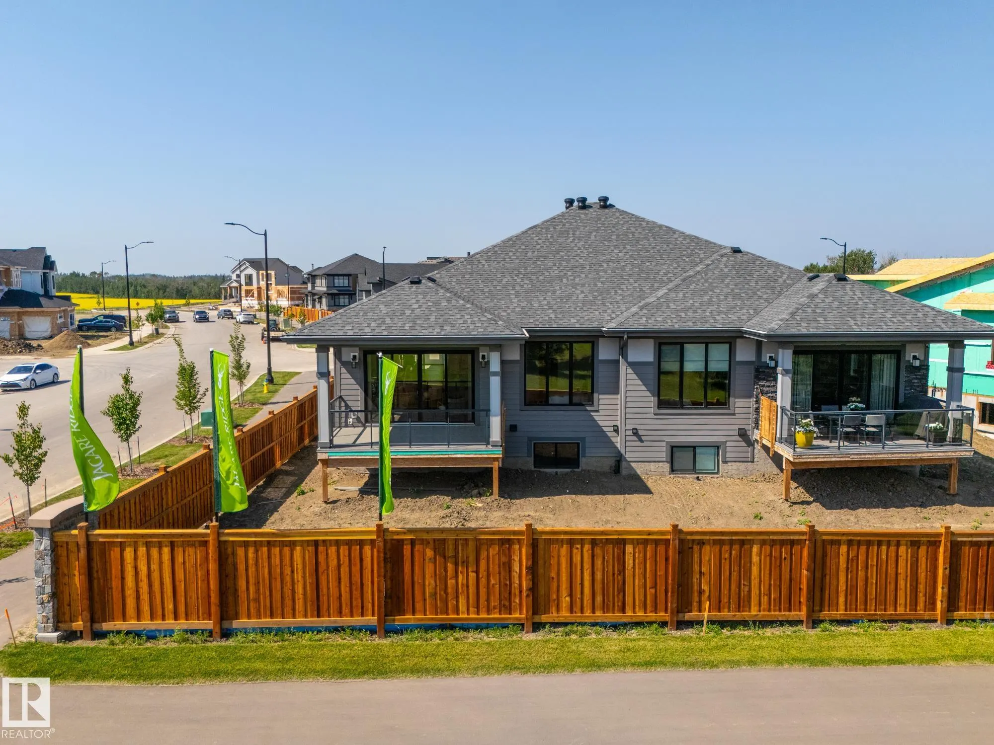 220 HAYS RIDGE Boulevard