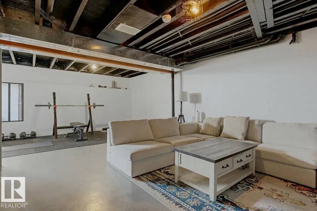 2119 PRICE LANDING