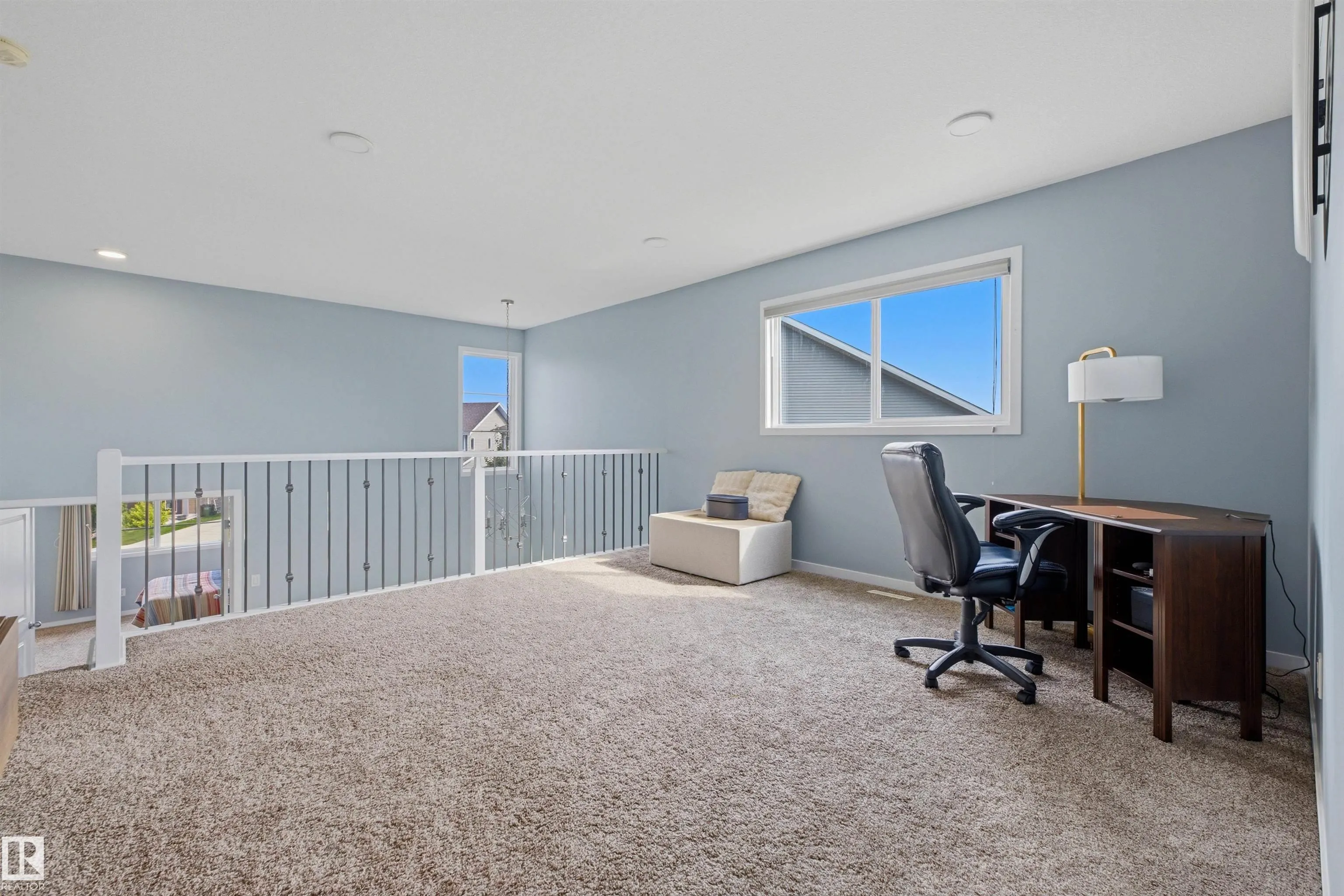 2119 PRICE LANDING