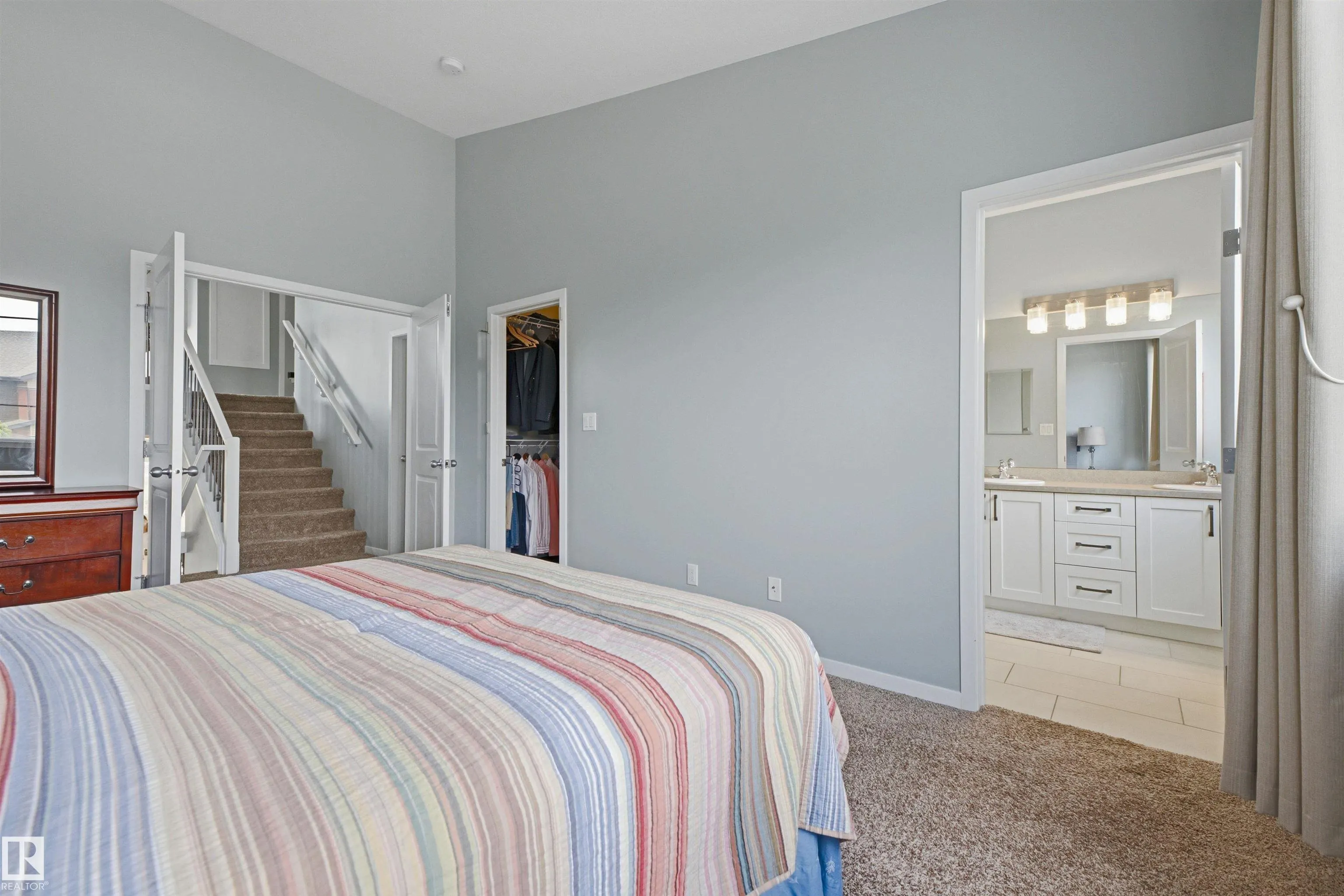2119 PRICE LANDING