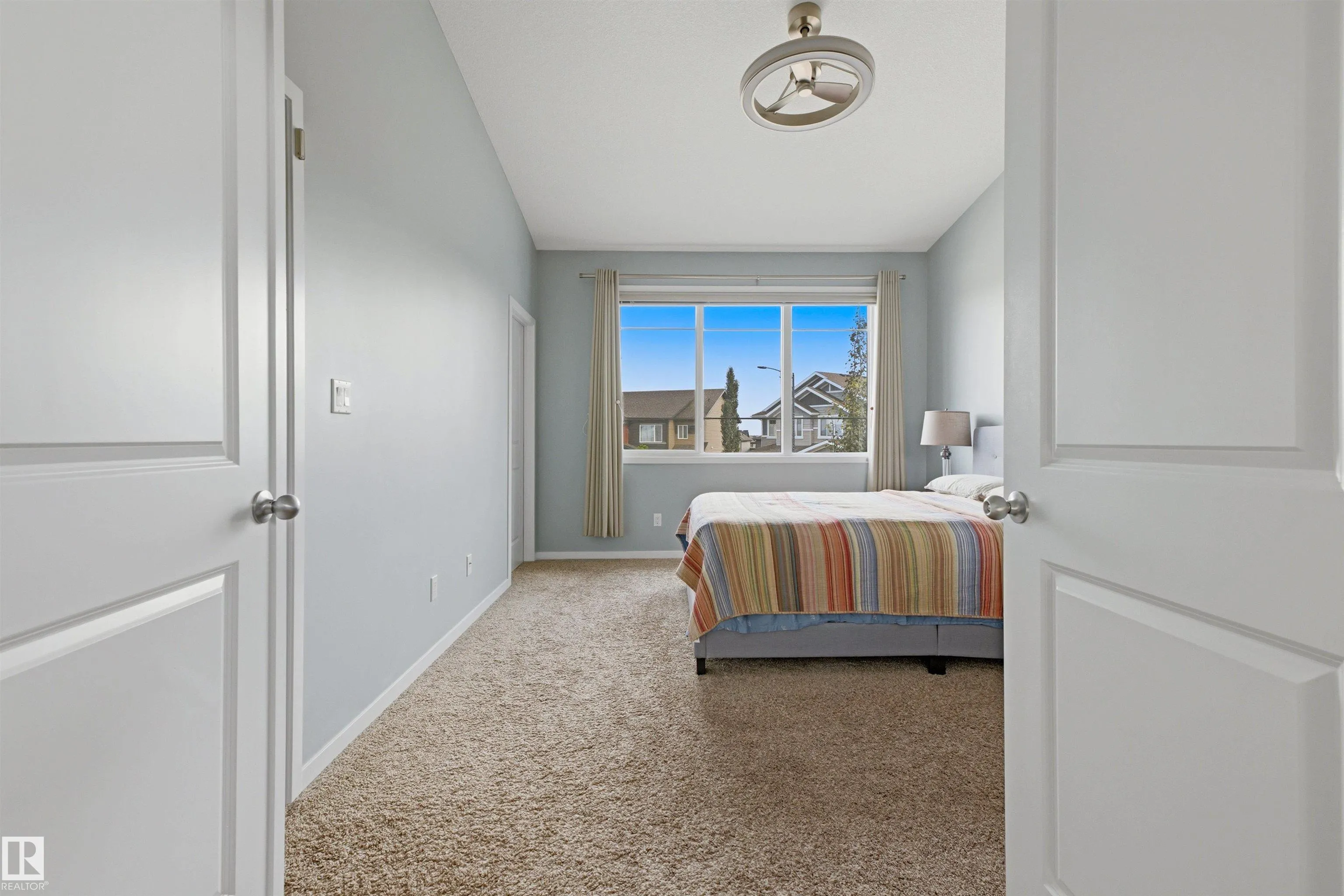 2119 PRICE LANDING