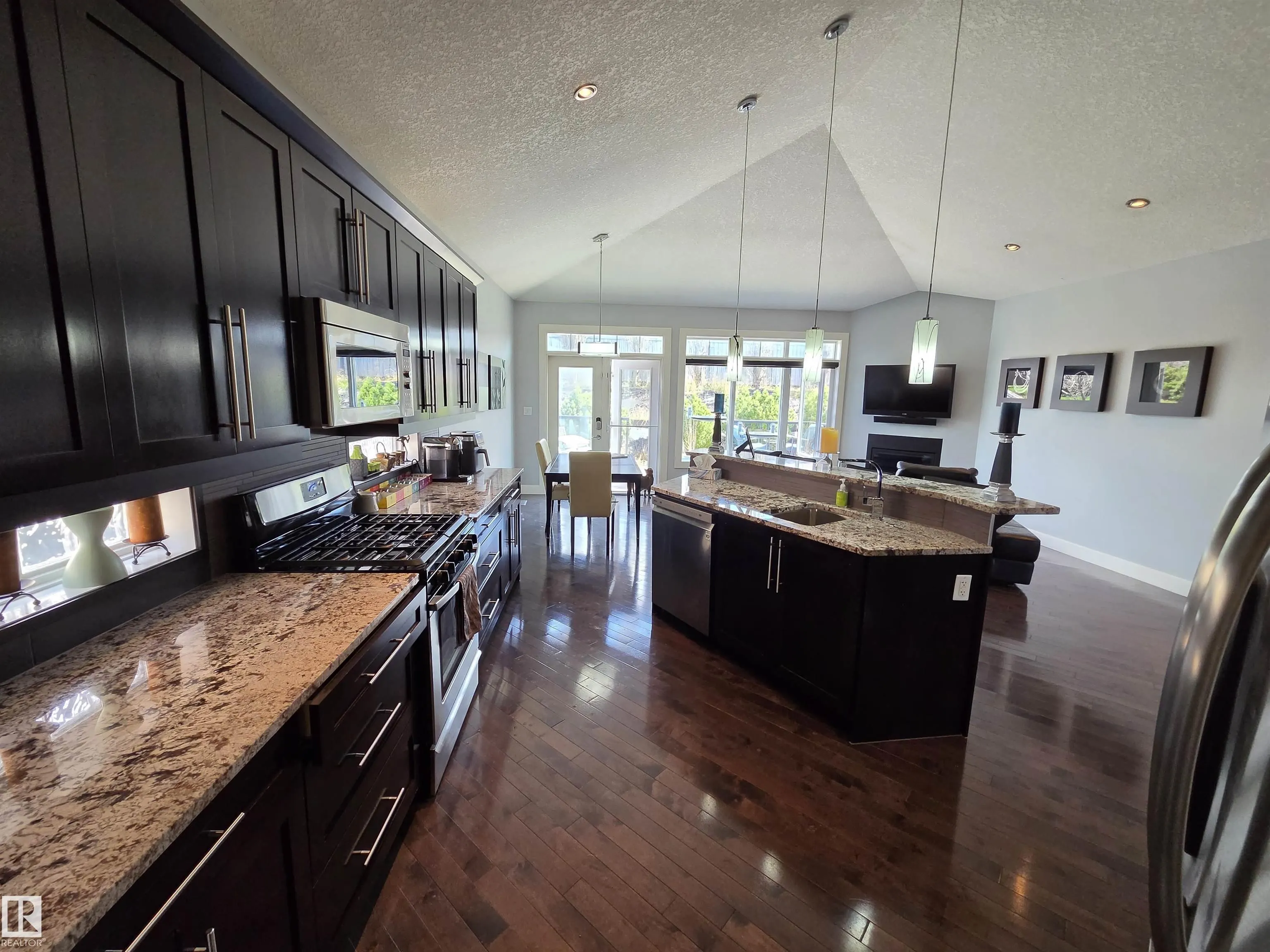 472 Foxtail Court