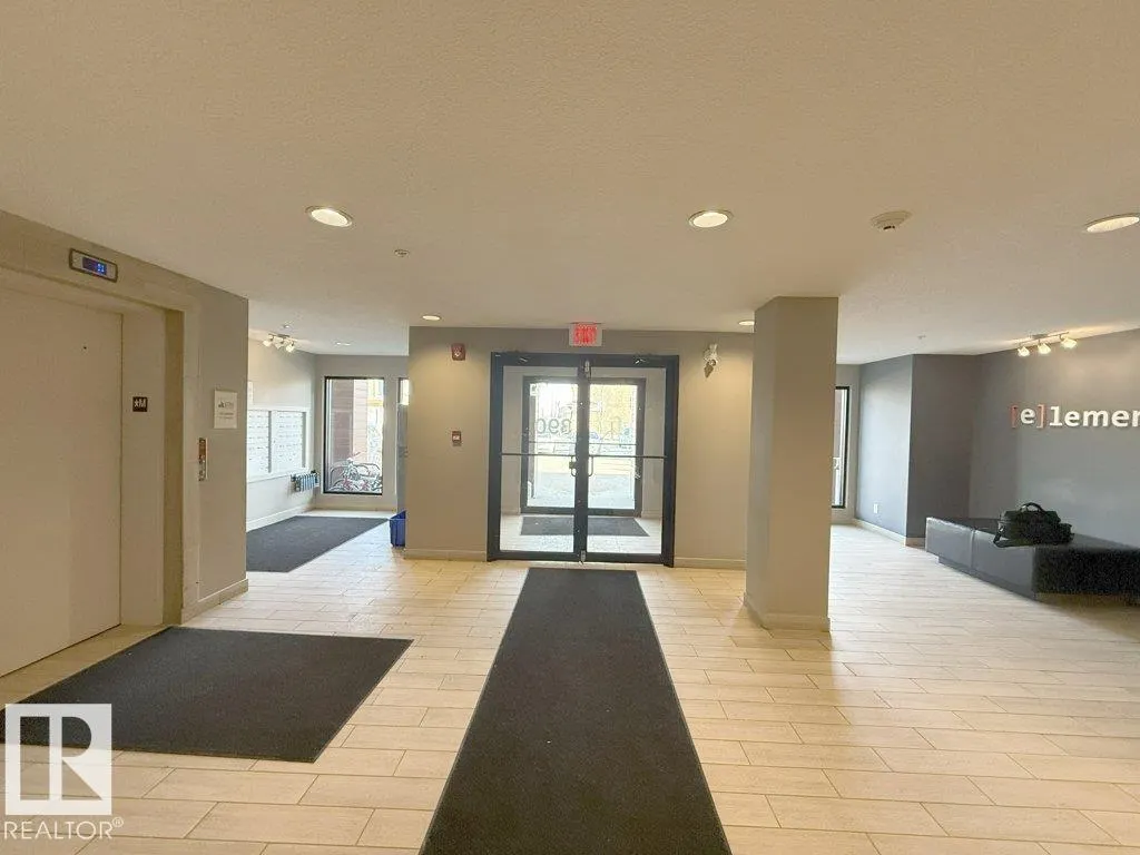 390 WINDERMERE RD