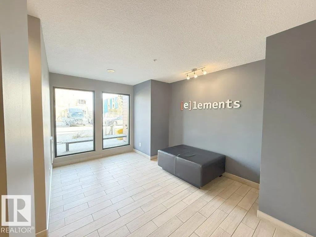 390 WINDERMERE RD