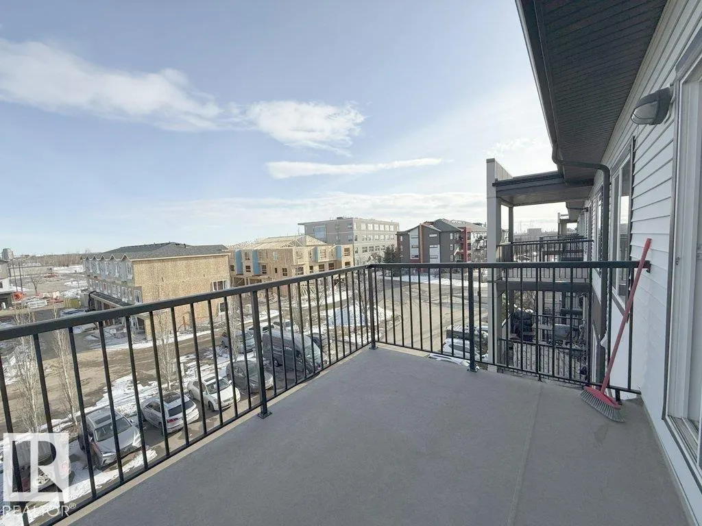 390 WINDERMERE RD