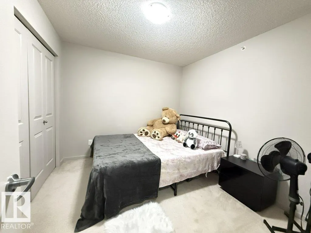 390 WINDERMERE RD