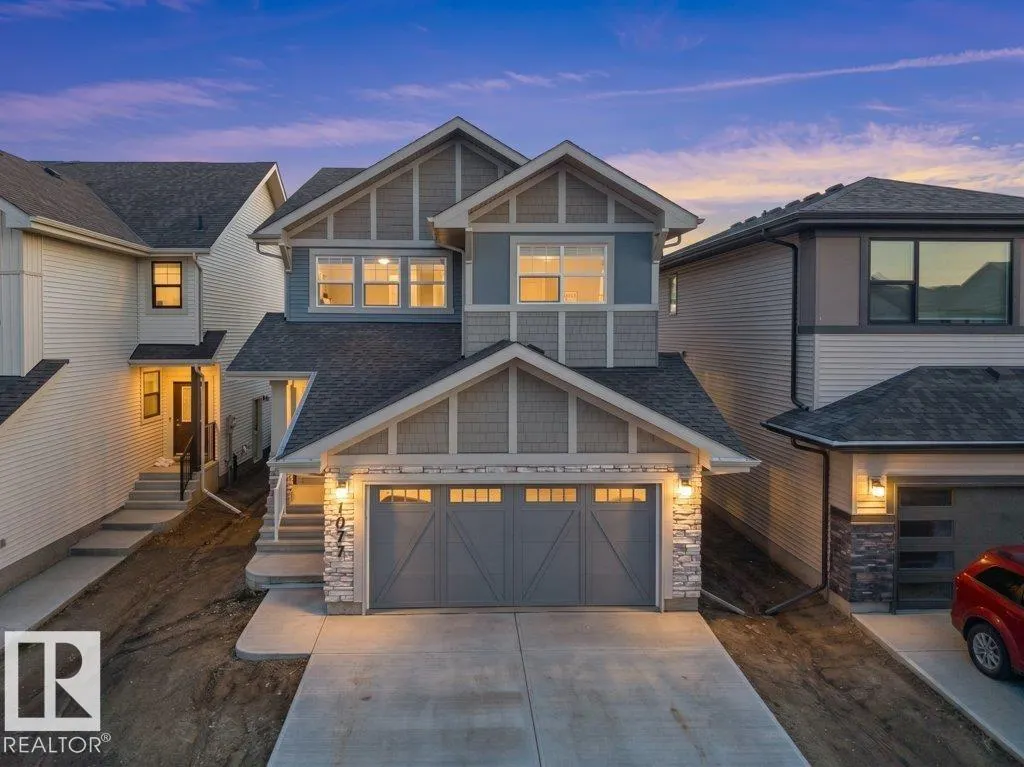 1077 CRISTALL Crescent