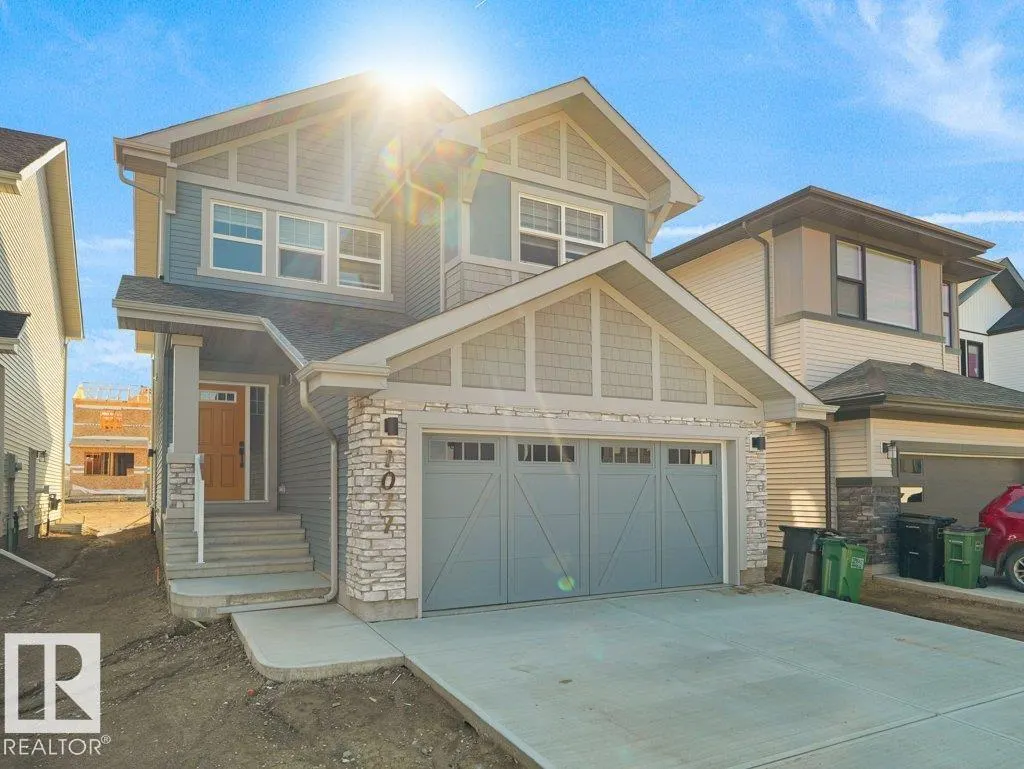 1077 CRISTALL Crescent