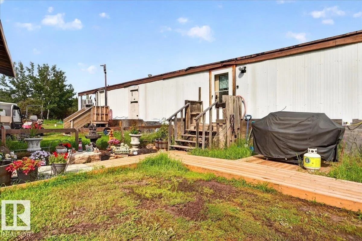 57008 RGE ROAD 10