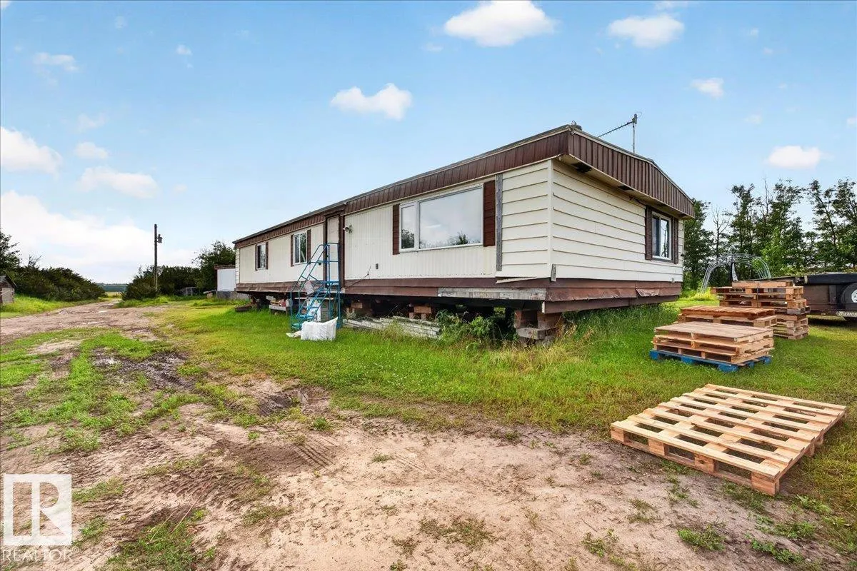 57008 RGE ROAD 10