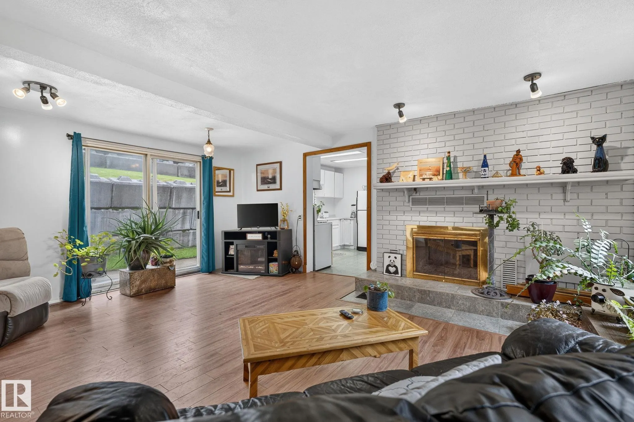 351 Smith Crescent
