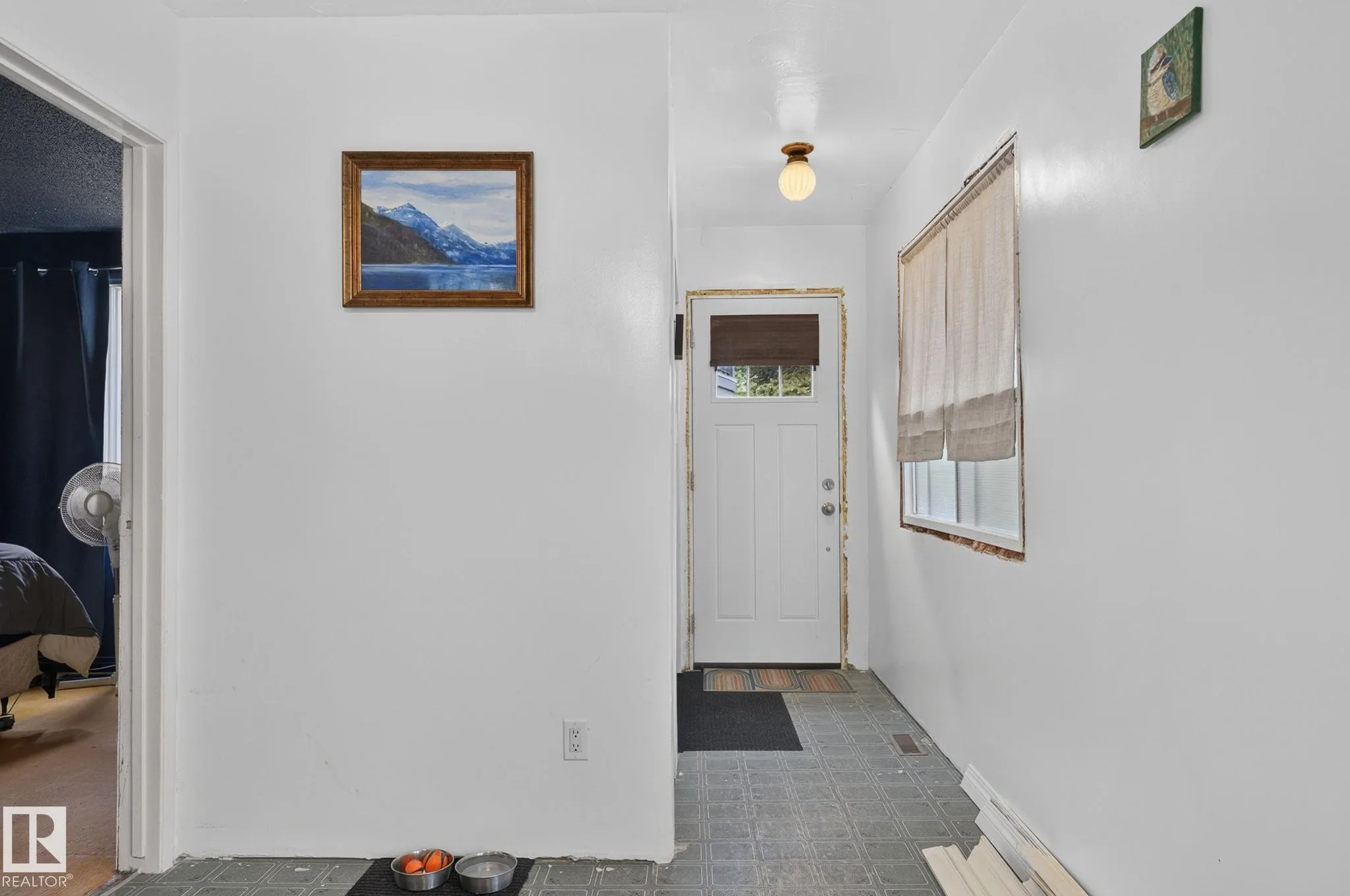 351 Smith Crescent