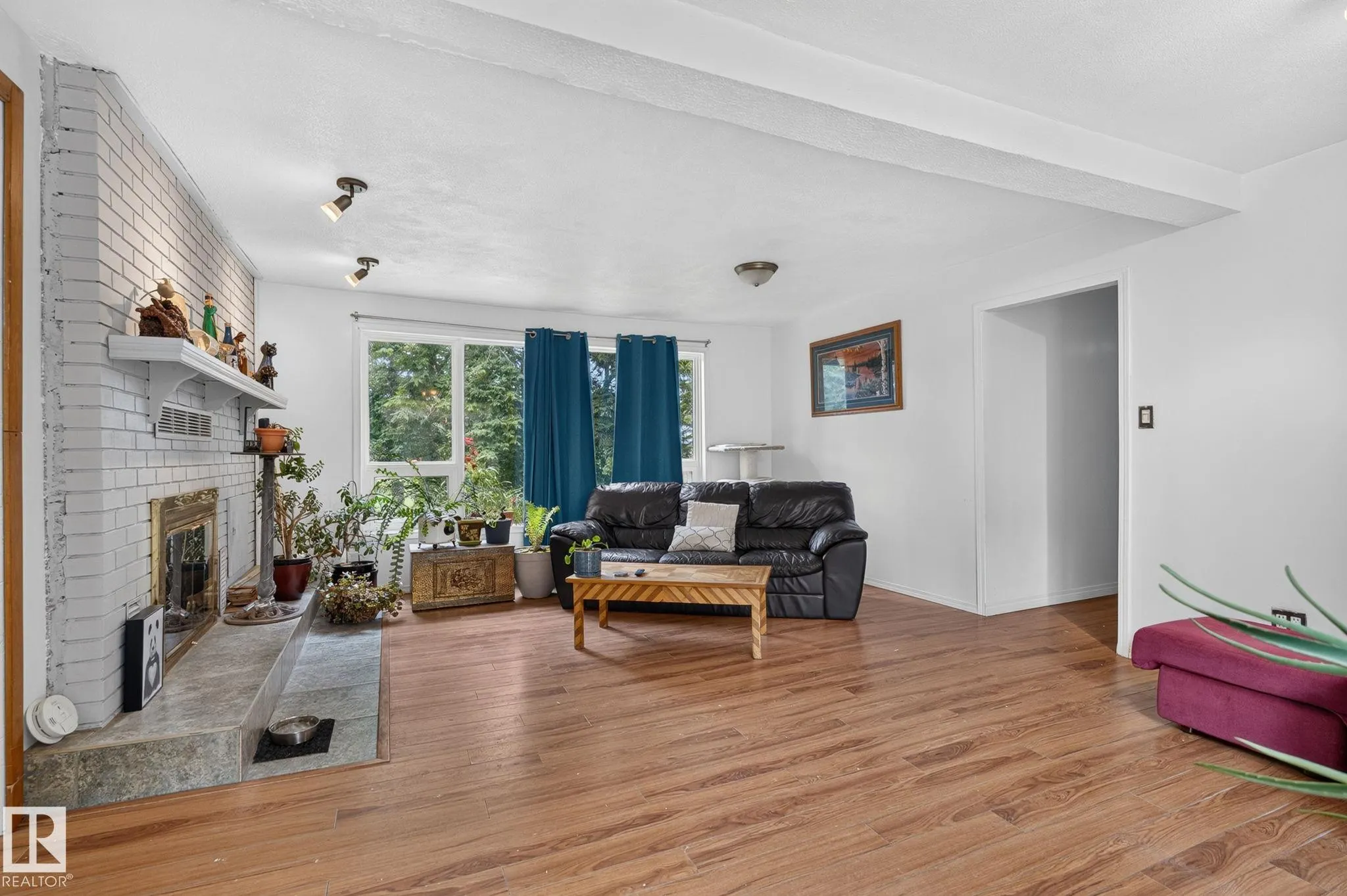 351 Smith Crescent