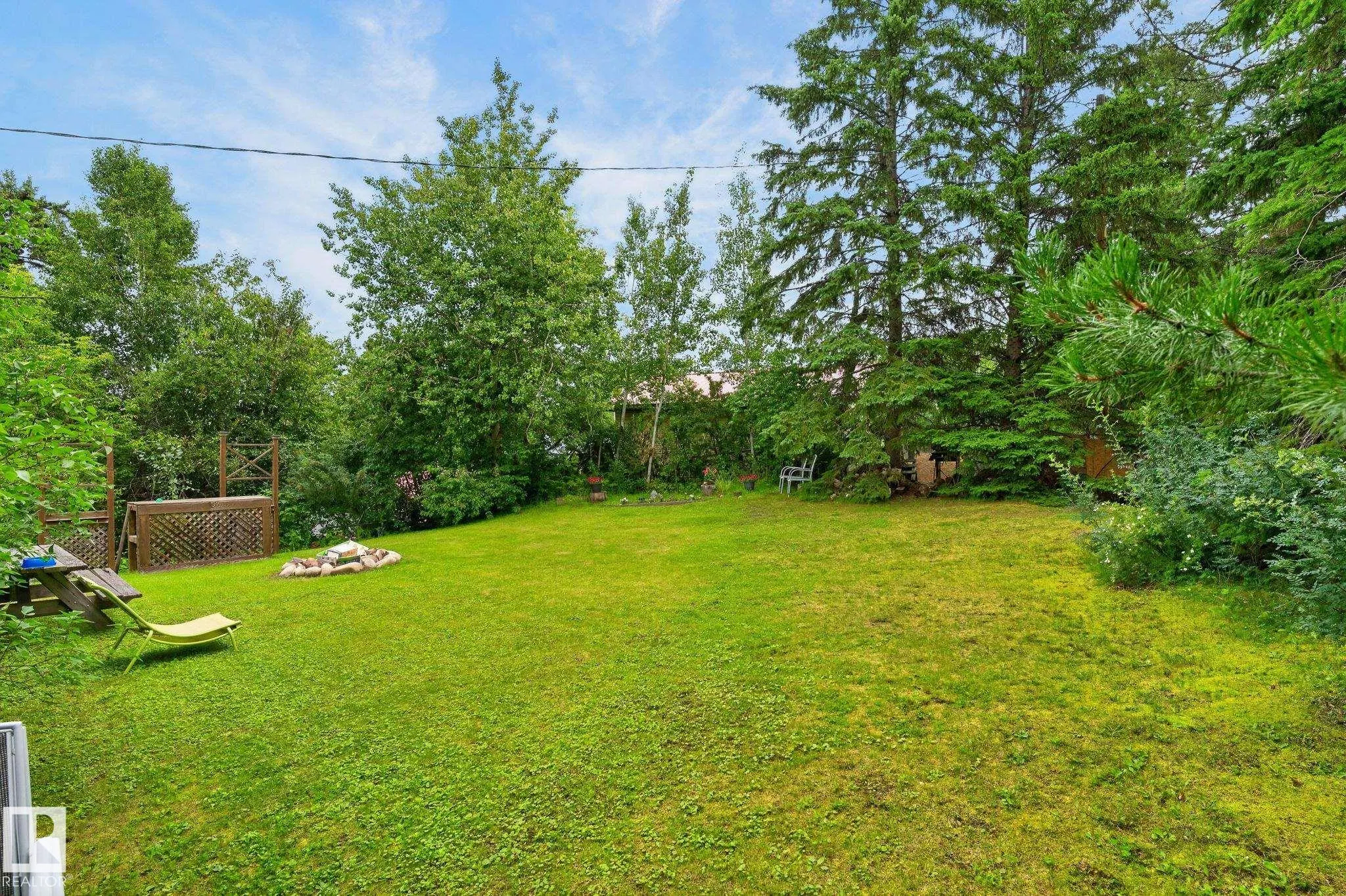 351 Smith Crescent