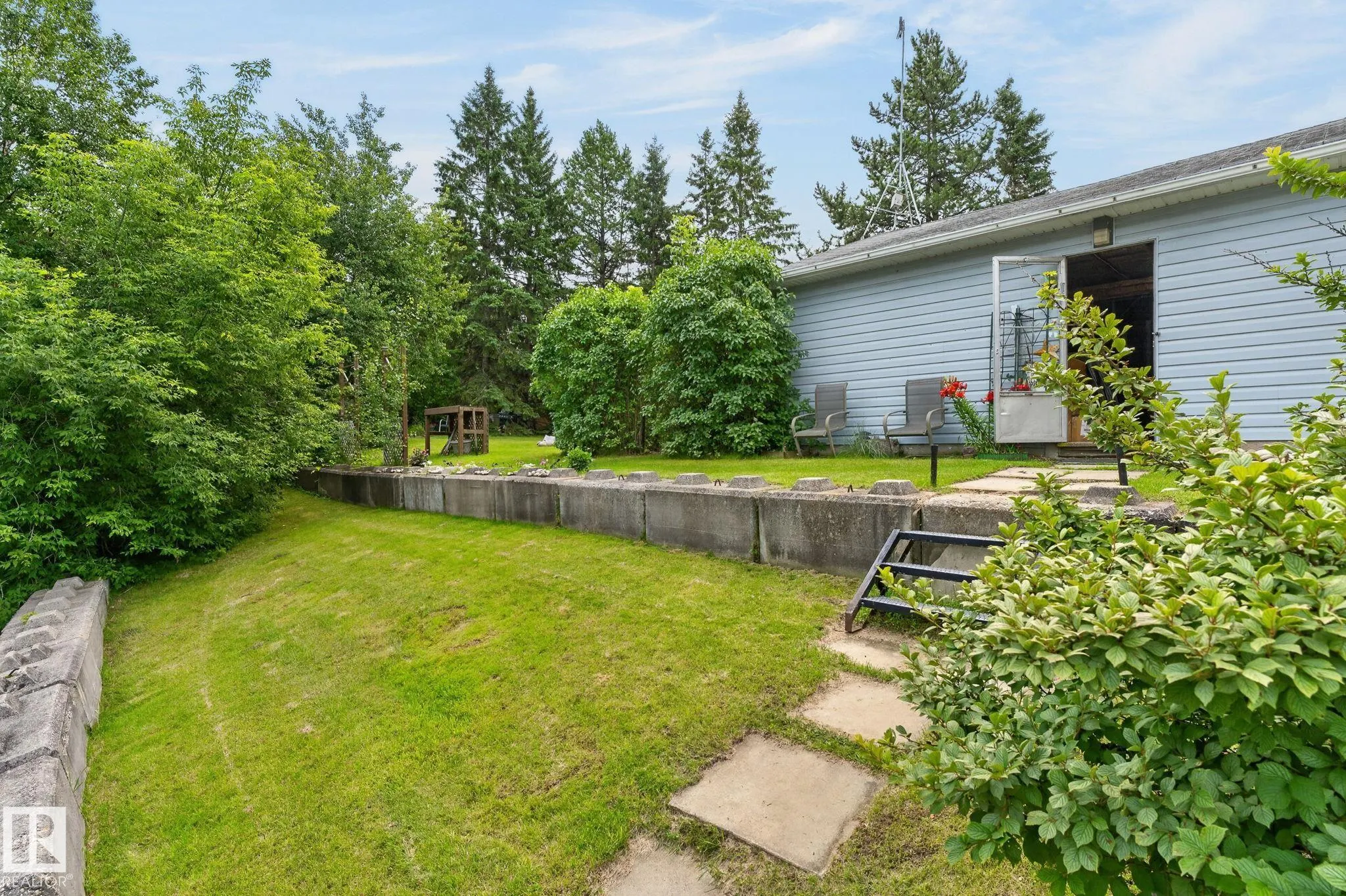 351 Smith Crescent
