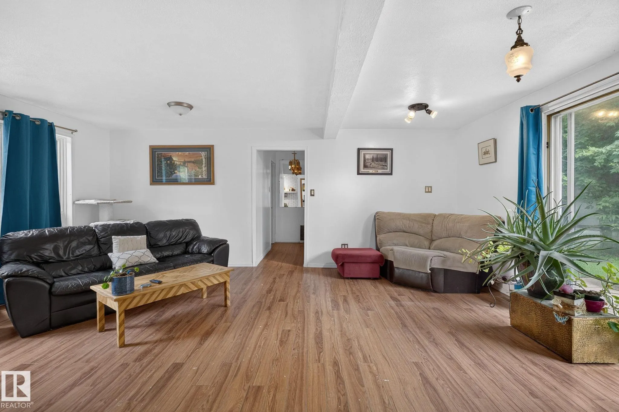351 Smith Crescent
