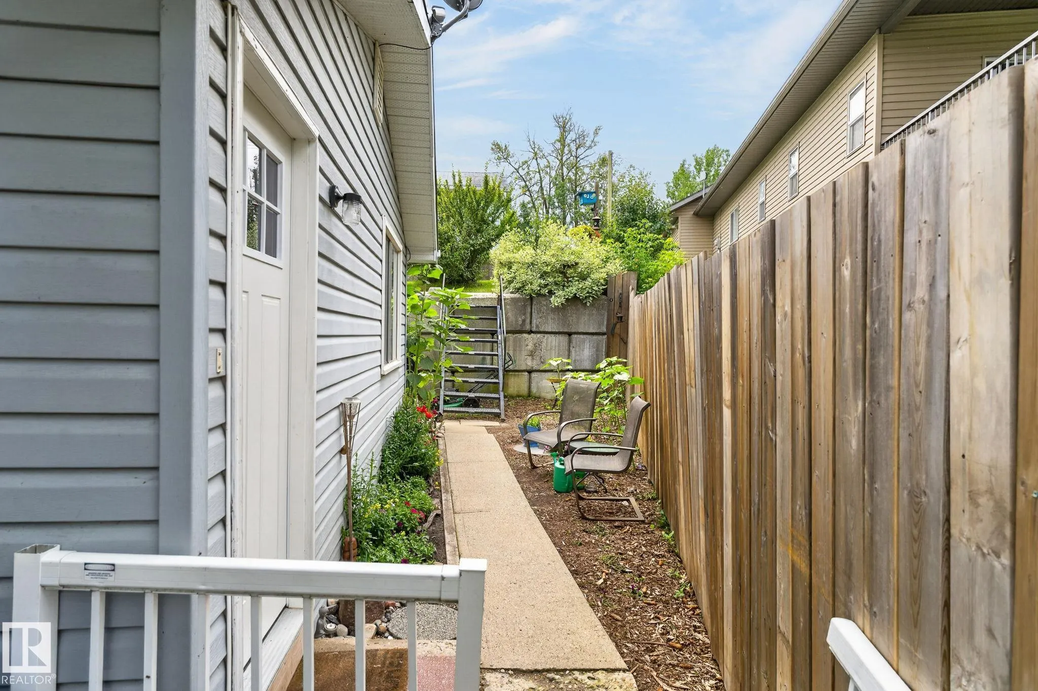 351 Smith Crescent