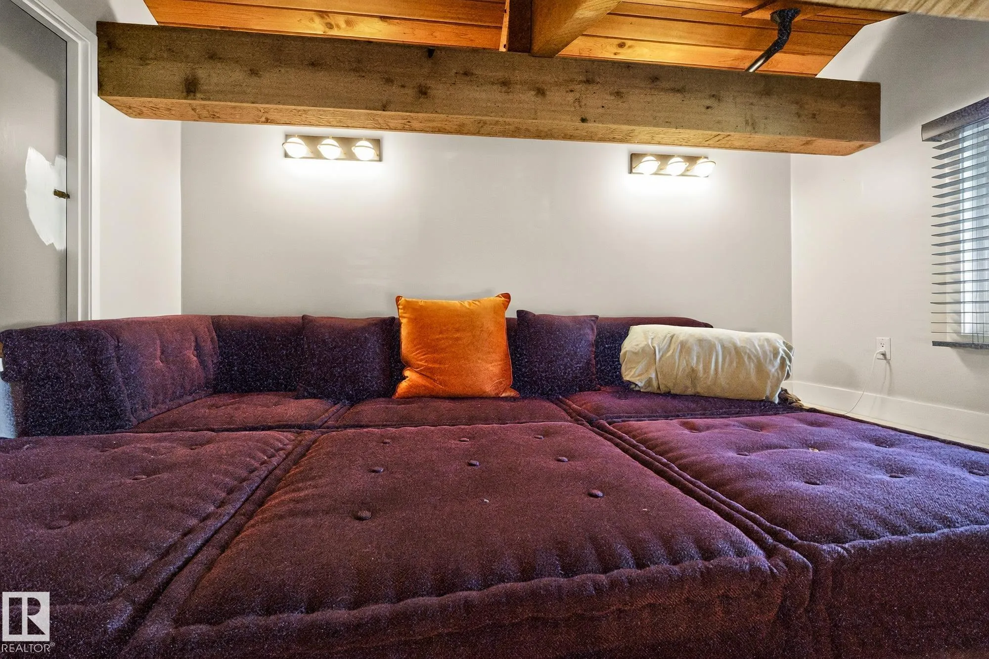 139 Silver Beach Road