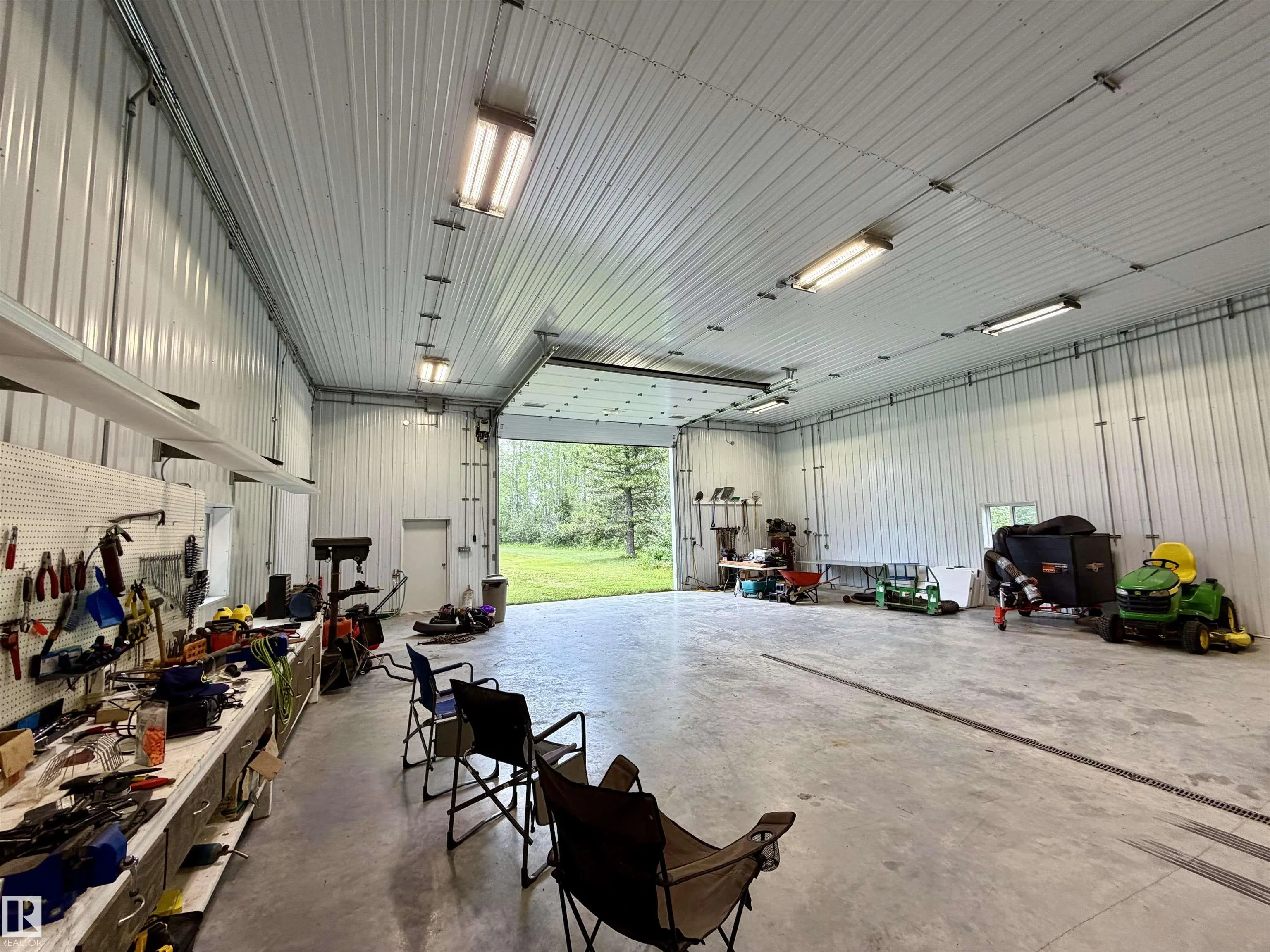 470036 RGE ROAD 24