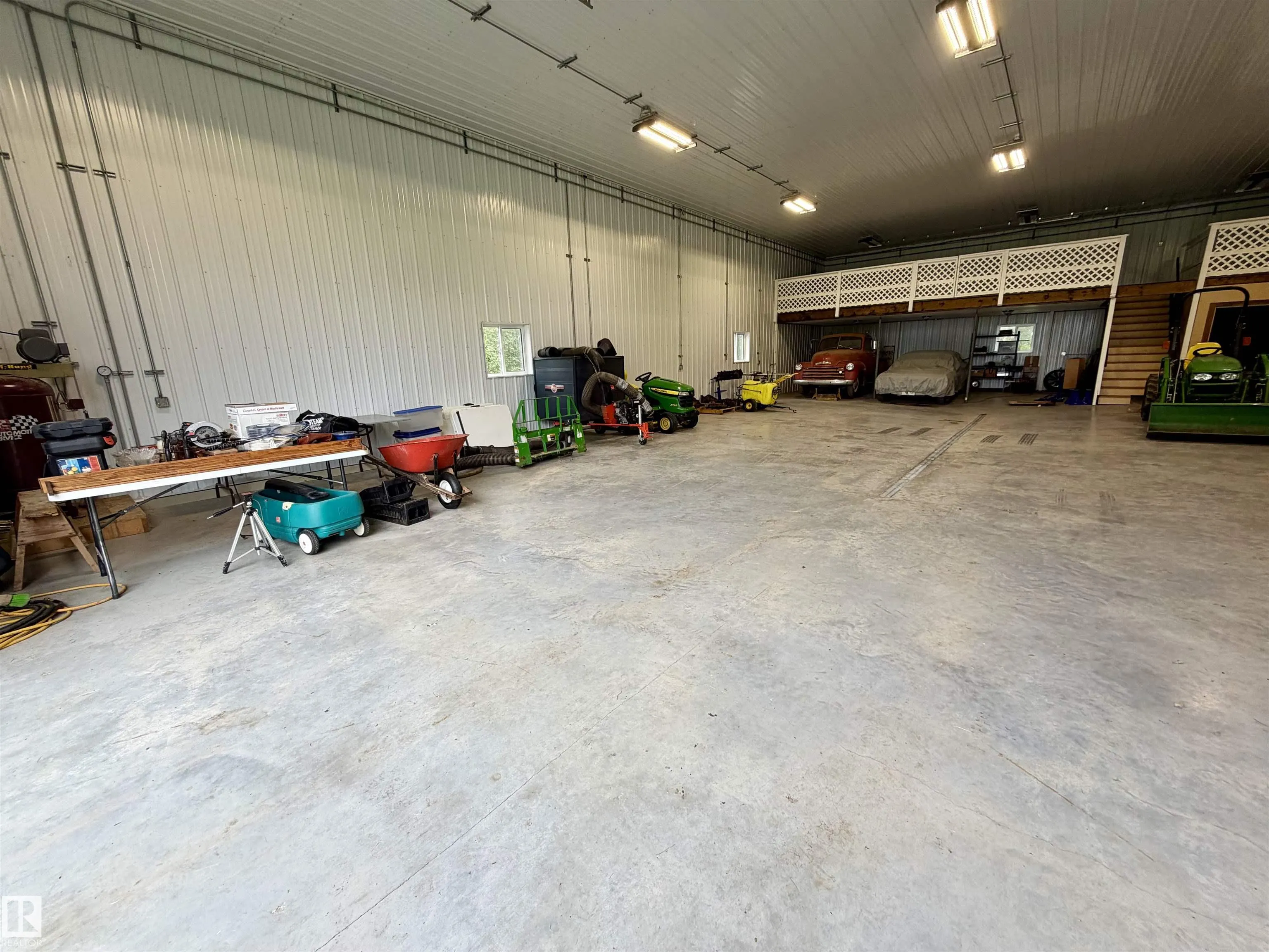 470036 RGE ROAD 24