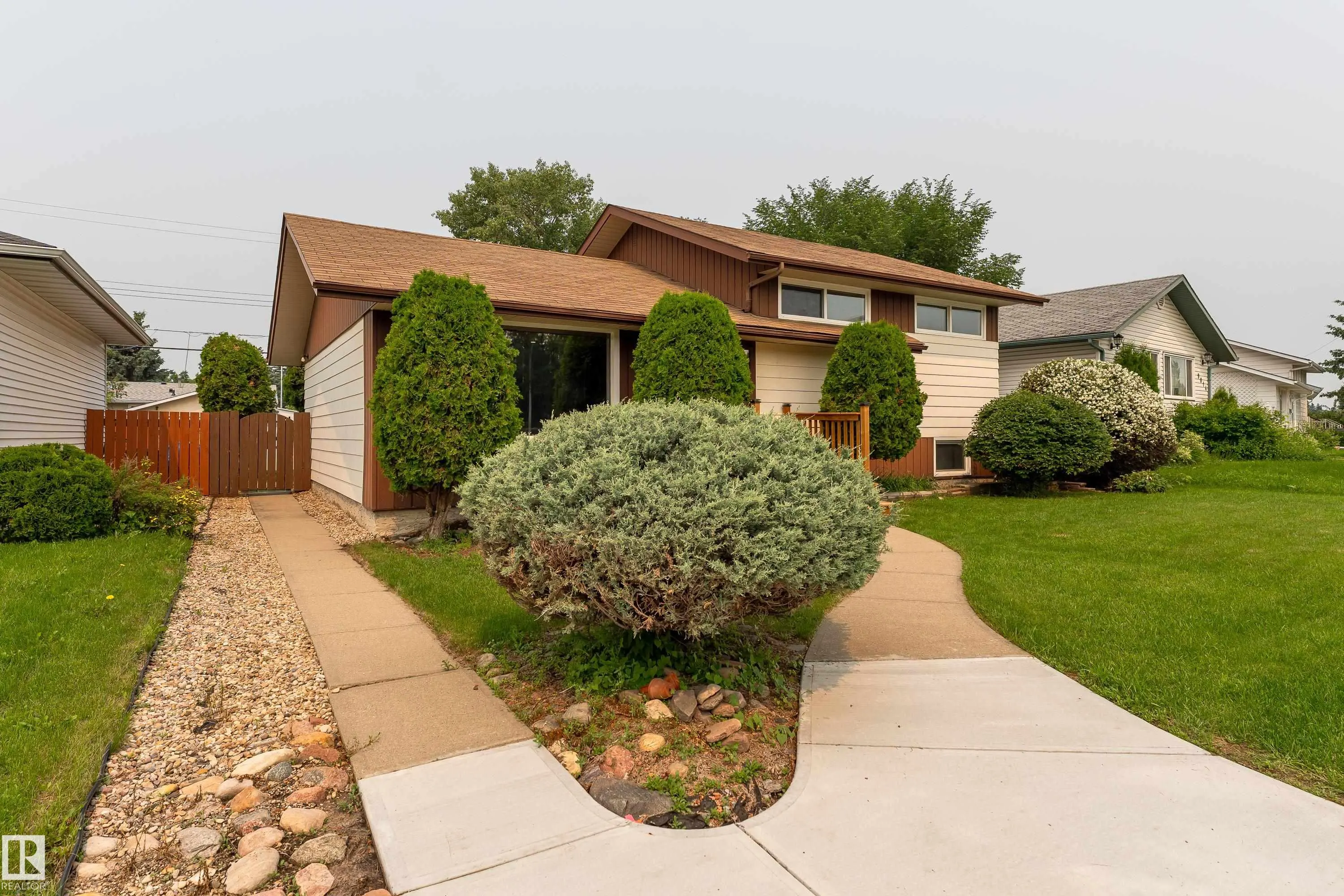 9012 MEADOWLARK Road