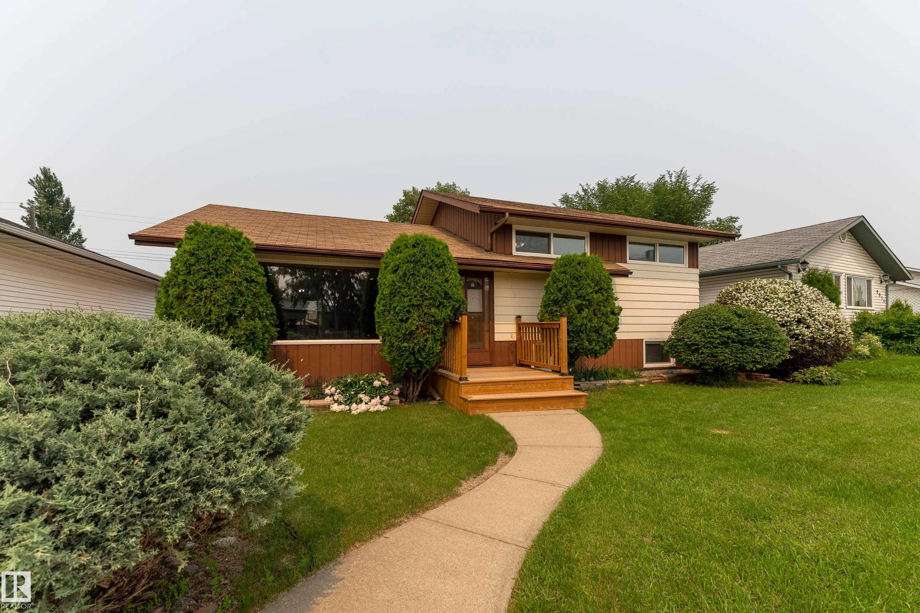 9012 MEADOWLARK Road