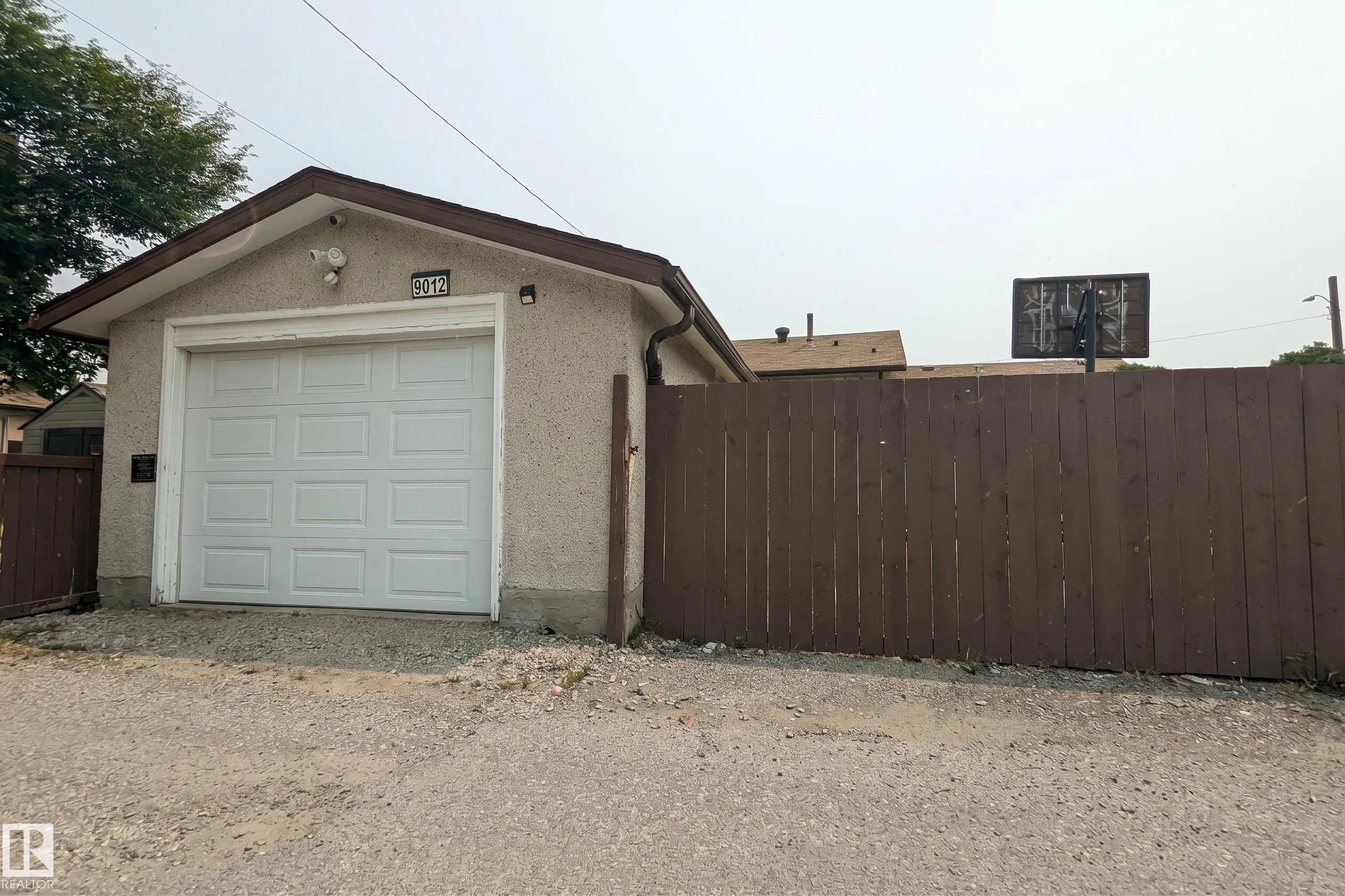 9012 MEADOWLARK Road