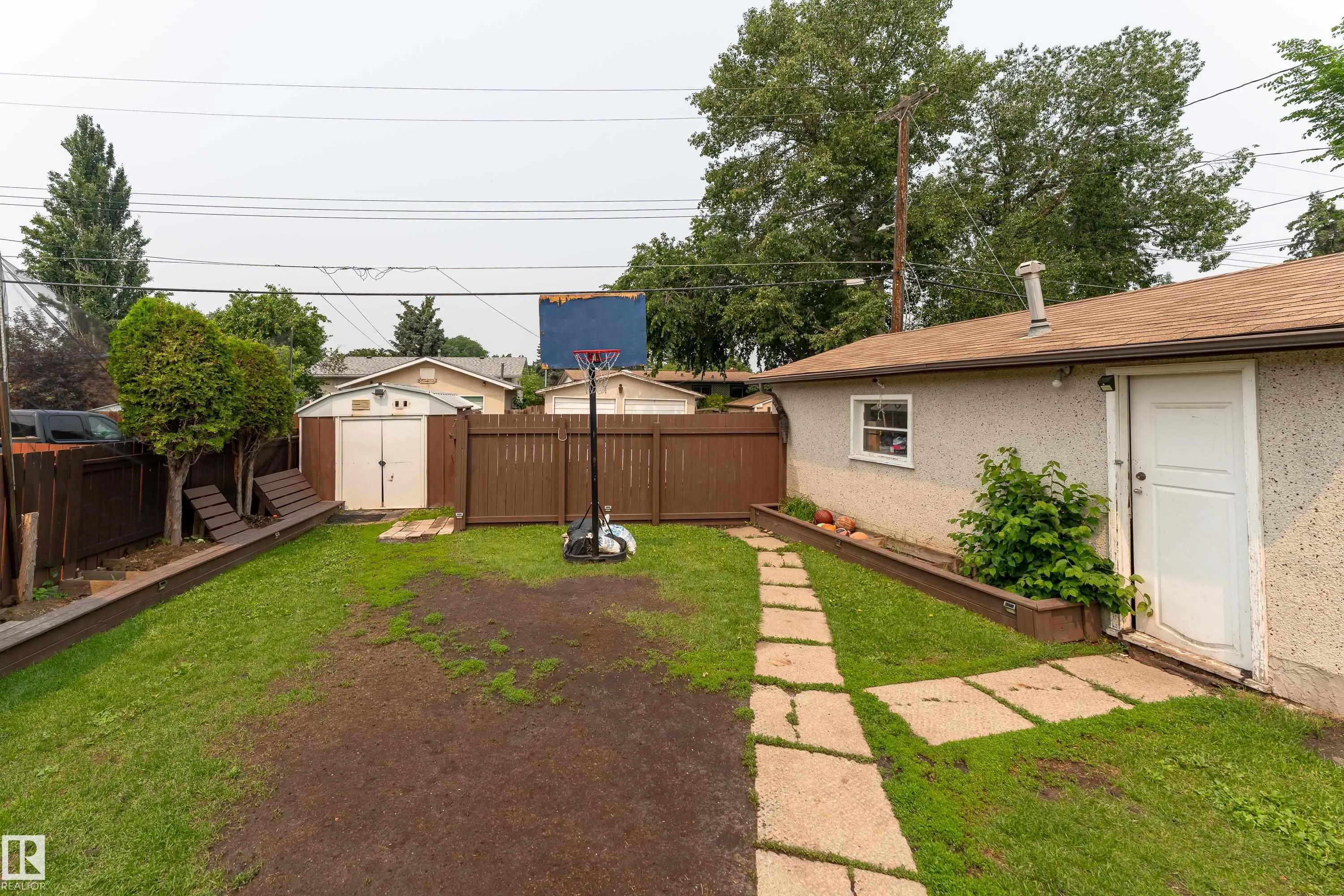 9012 MEADOWLARK Road