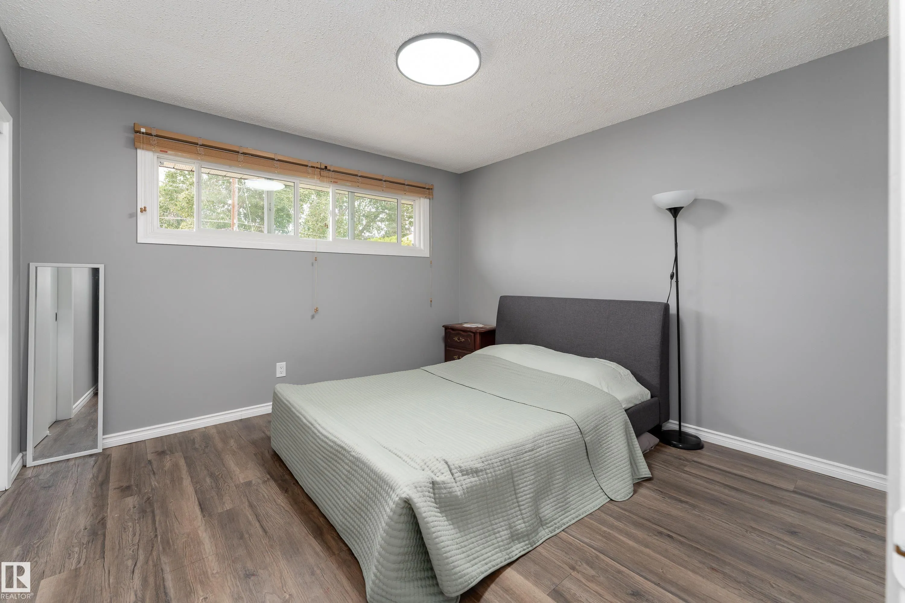 9012 MEADOWLARK Road