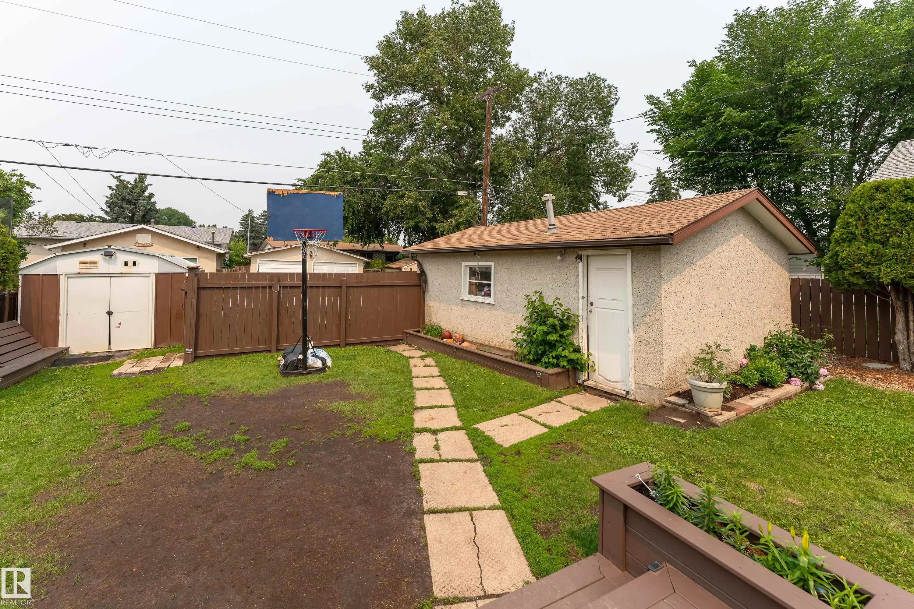 9012 MEADOWLARK Road