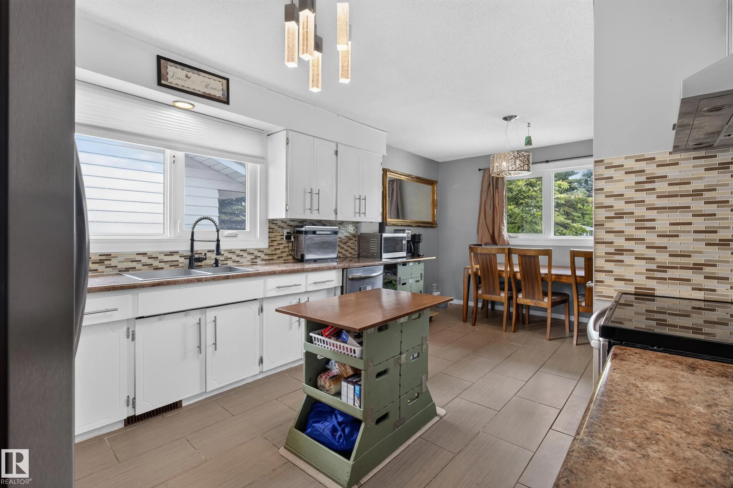 5 WILSON Crescent