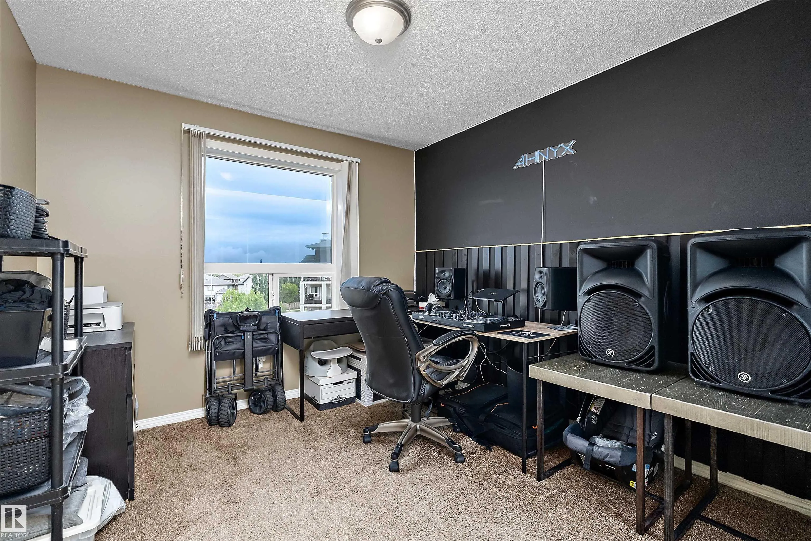 1520 Hammond Gate