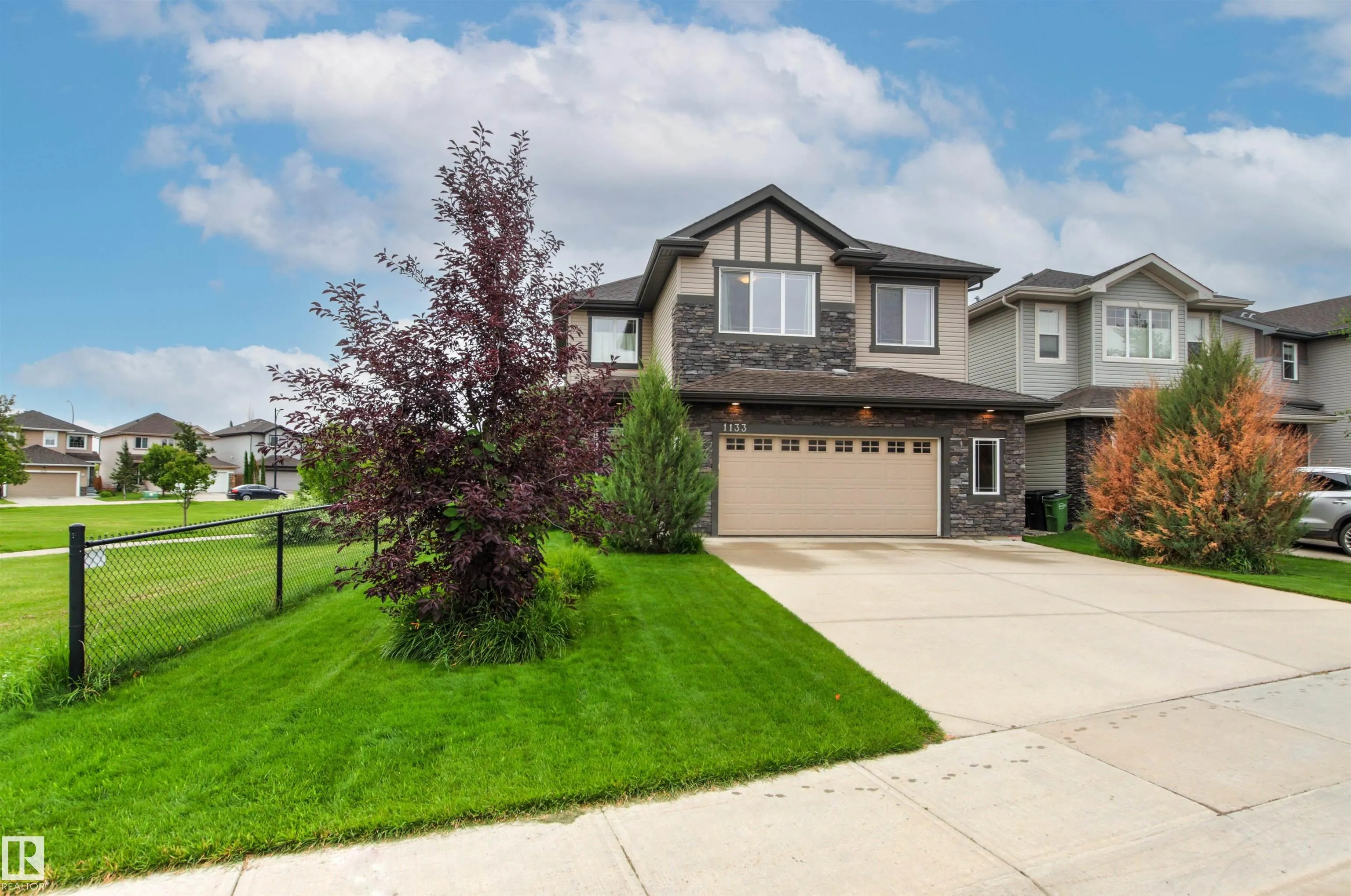 1133 HAYS Drive