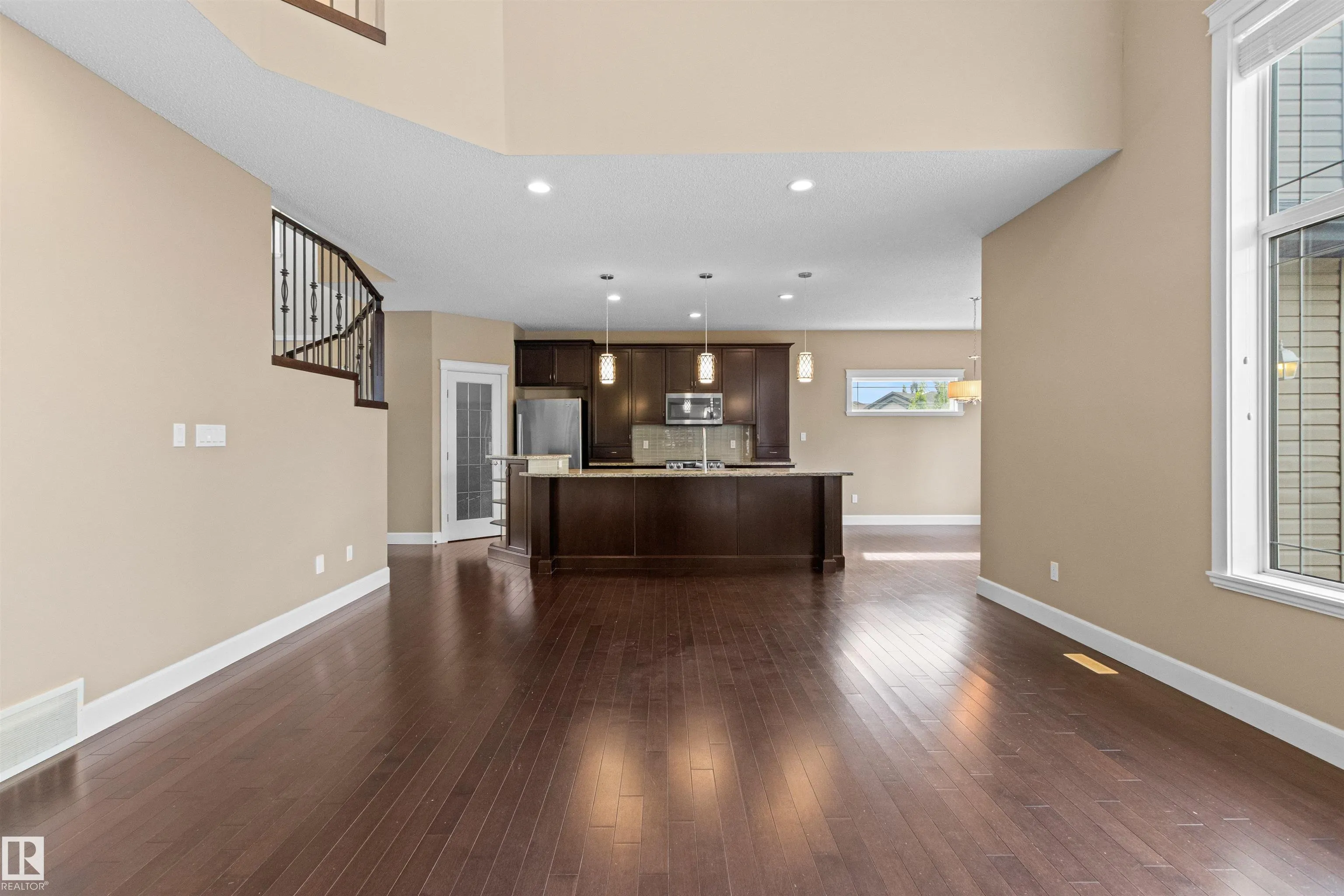 1133 HAYS Drive