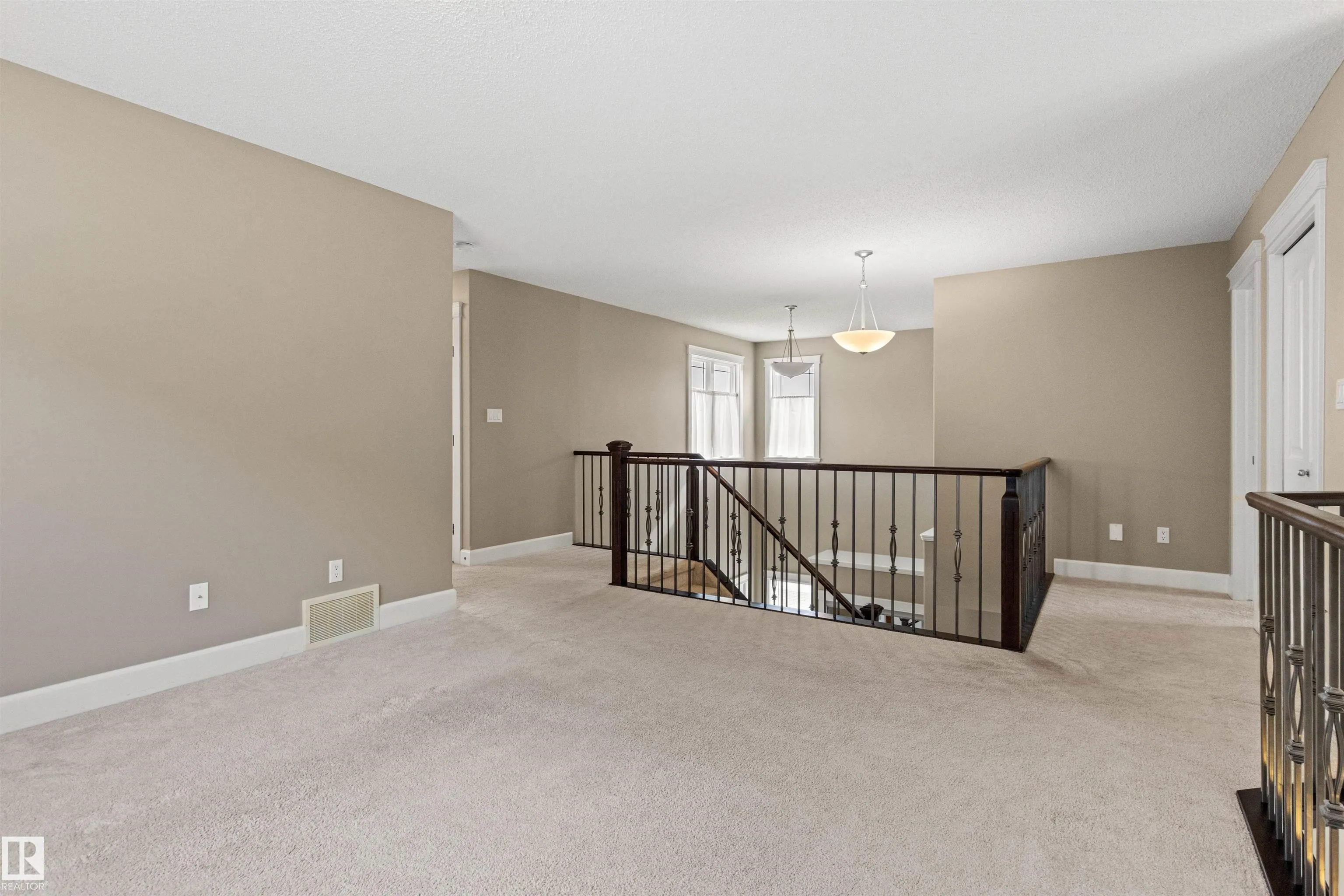 1133 HAYS Drive