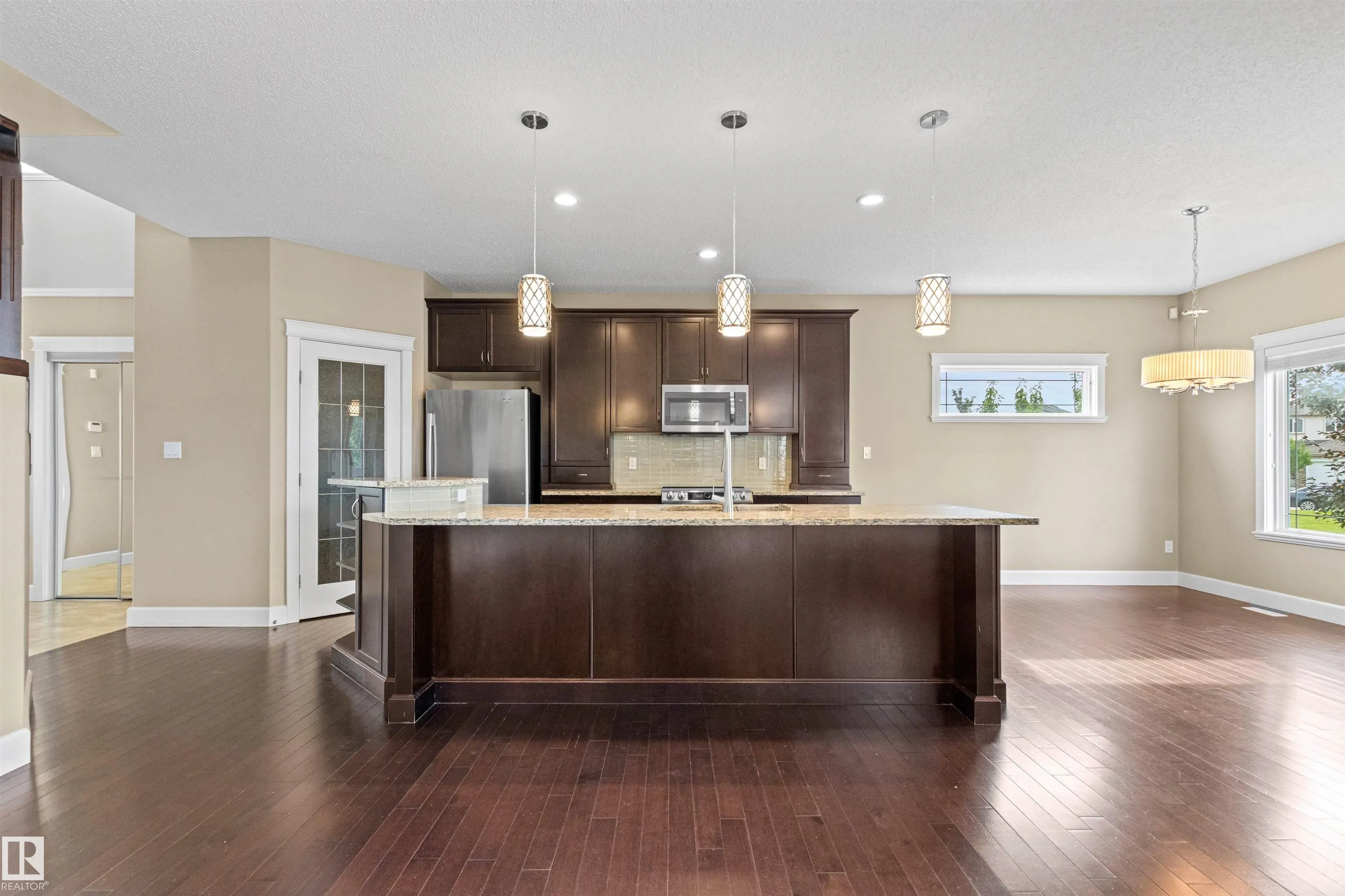 1133 HAYS Drive