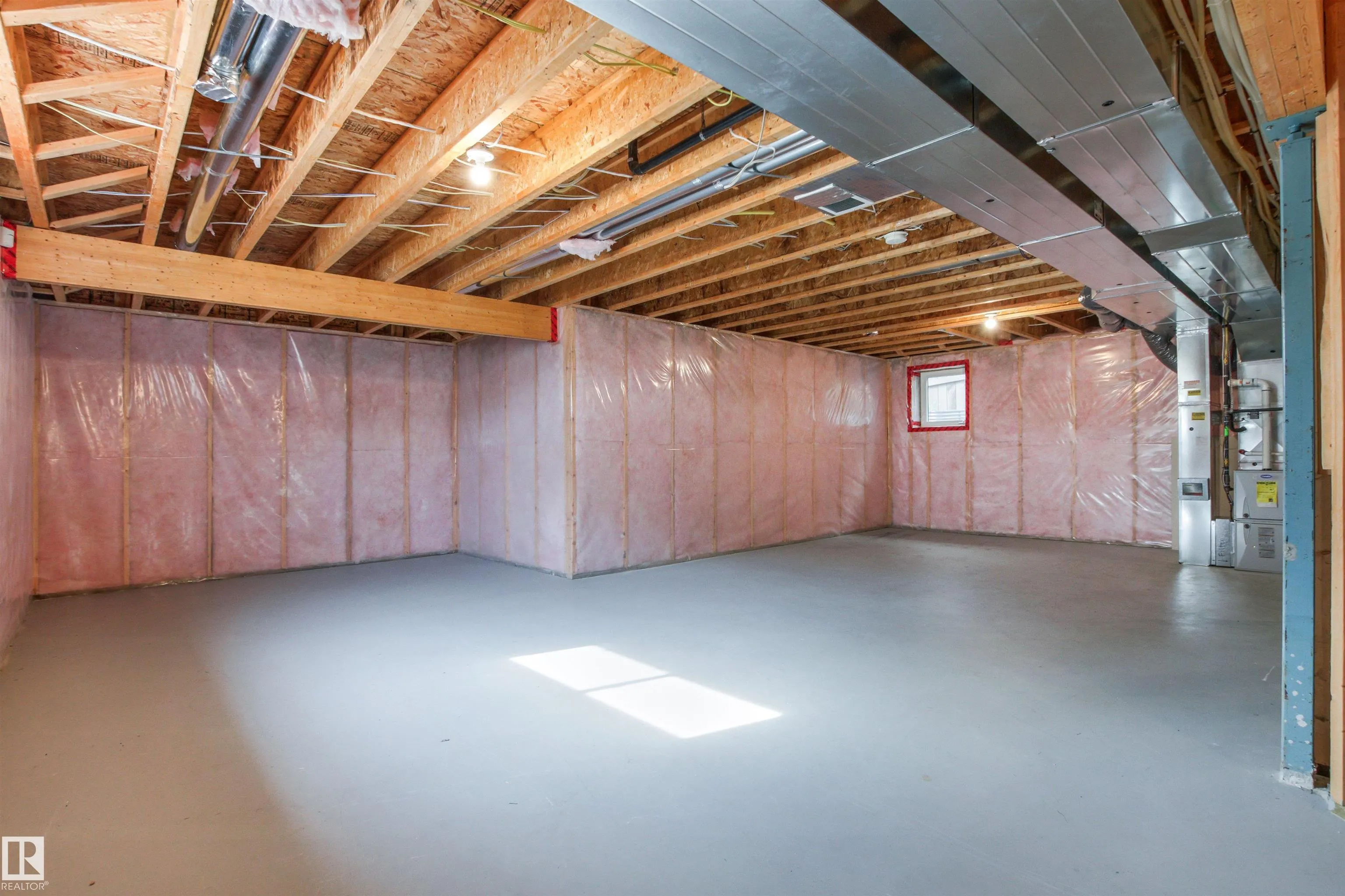 1133 HAYS Drive